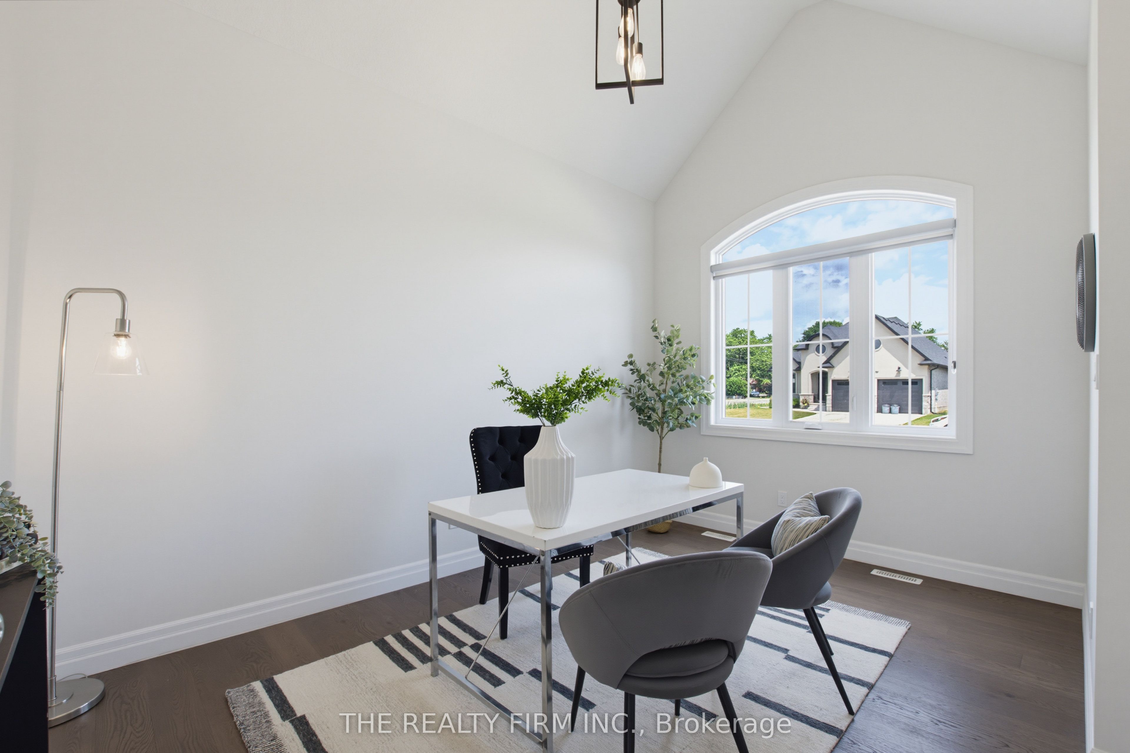 7 Aspen Circle Property Photo 4