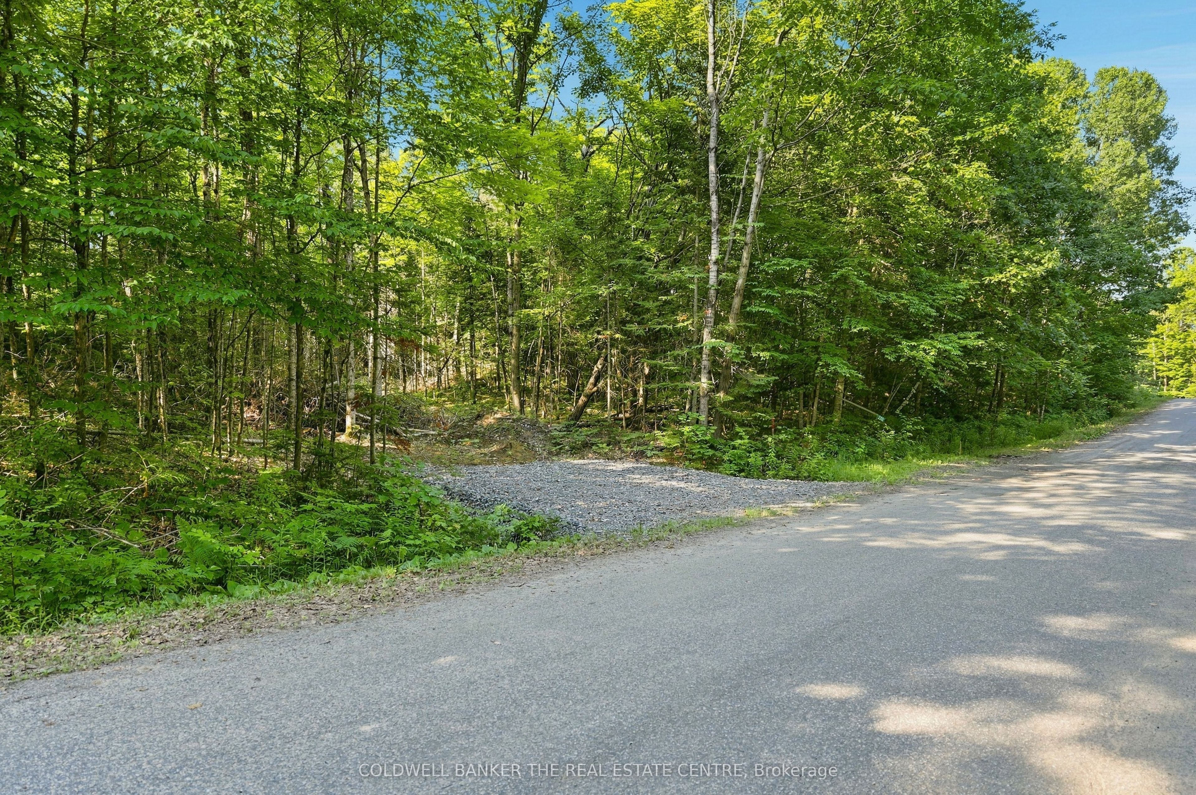260 Loch Erne Road Property Photo 1