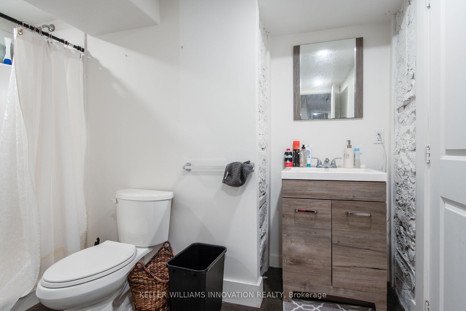 70 Waterloo Avenue B Property Photo 15