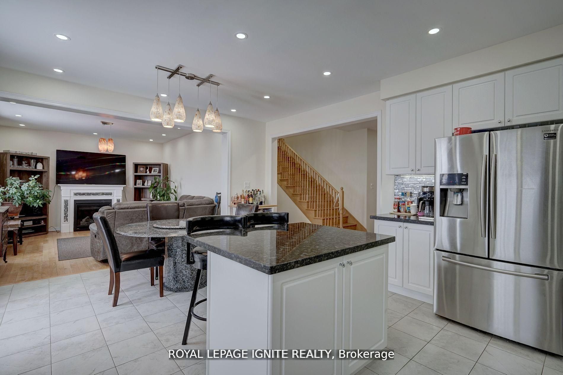 41 Northhill Avenue E Property Photo 12