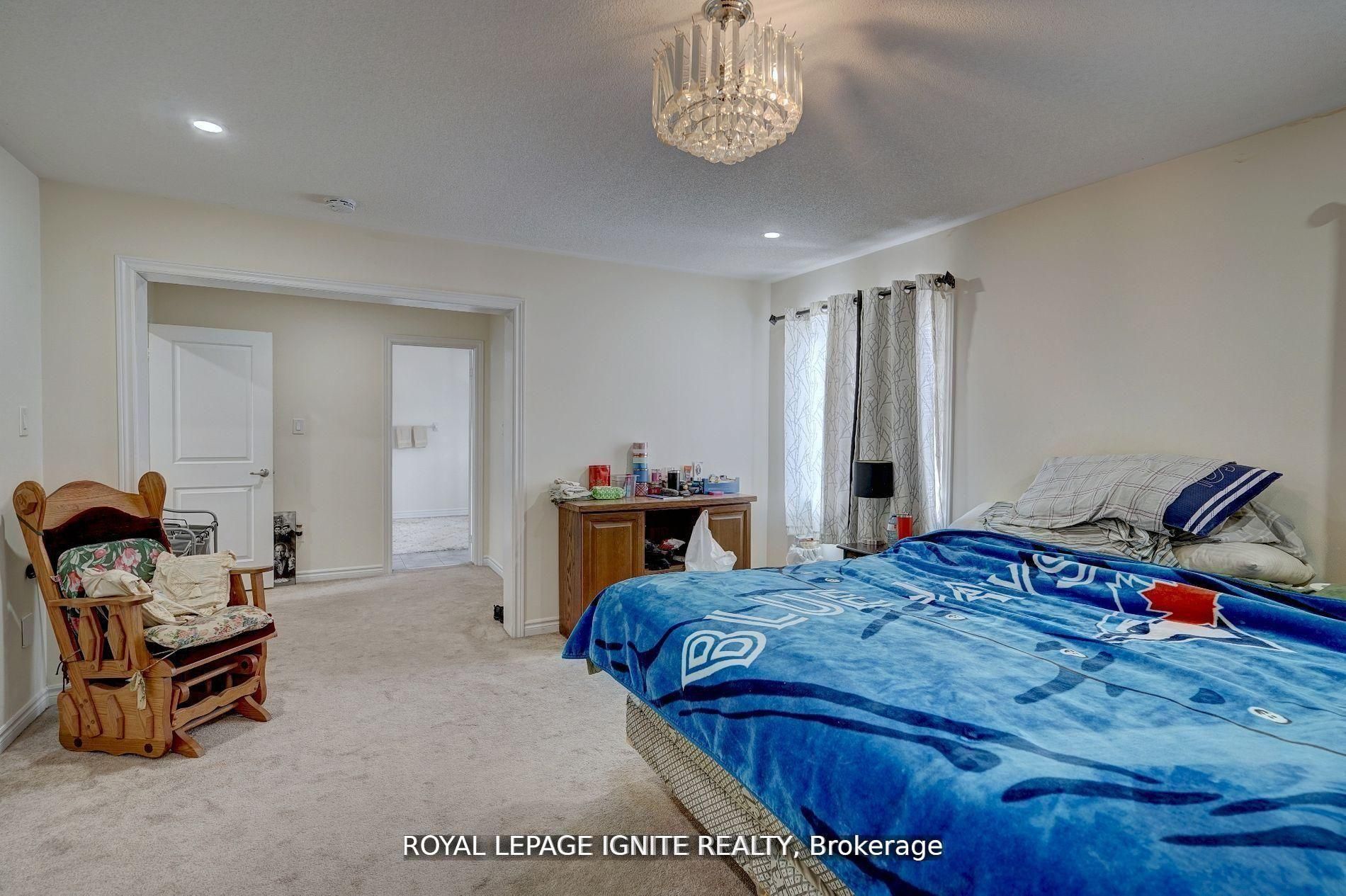 41 Northhill Avenue E Property Photo 16