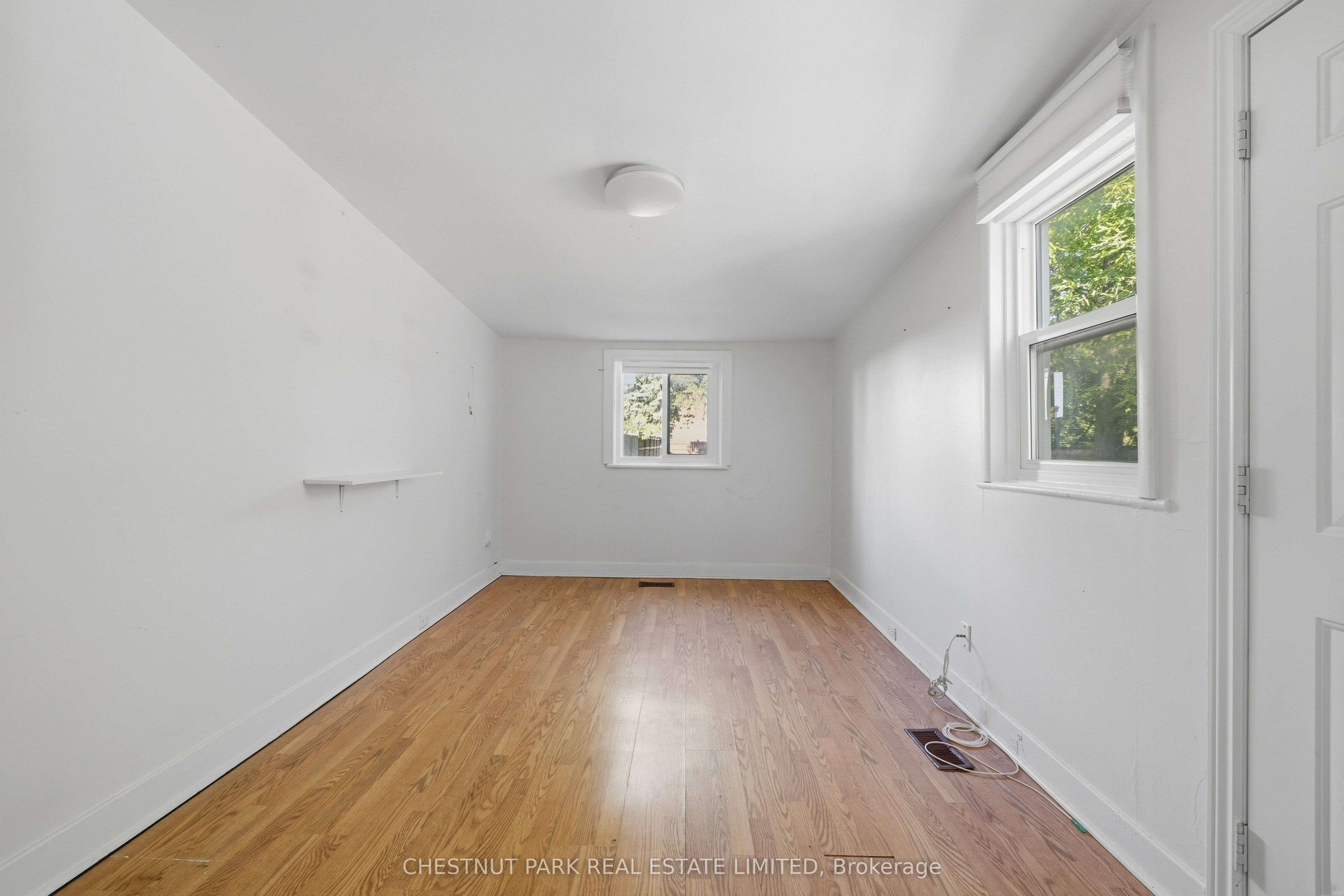 451 Albert Street Property Photo 14