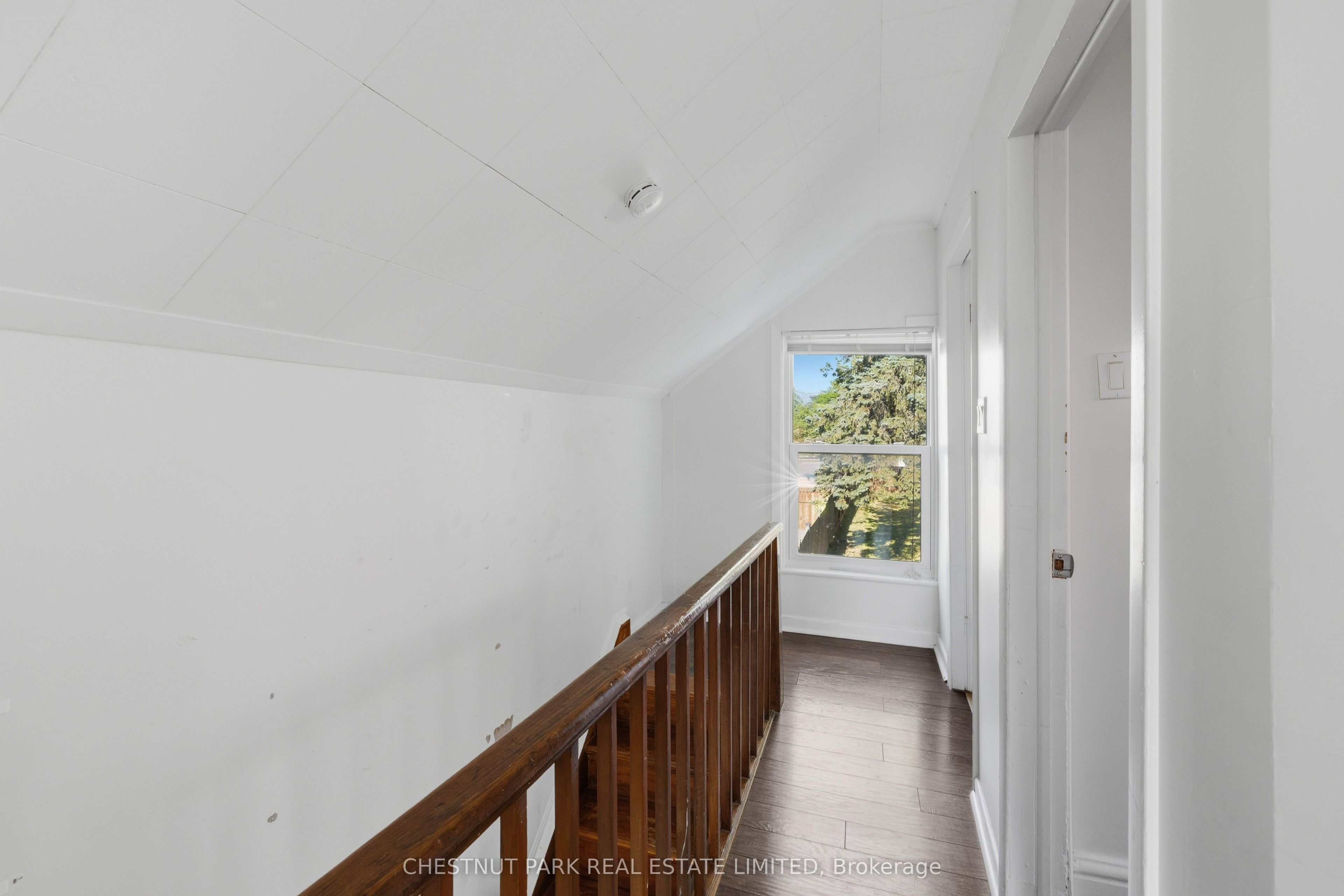 451 Albert Street Property Photo 15