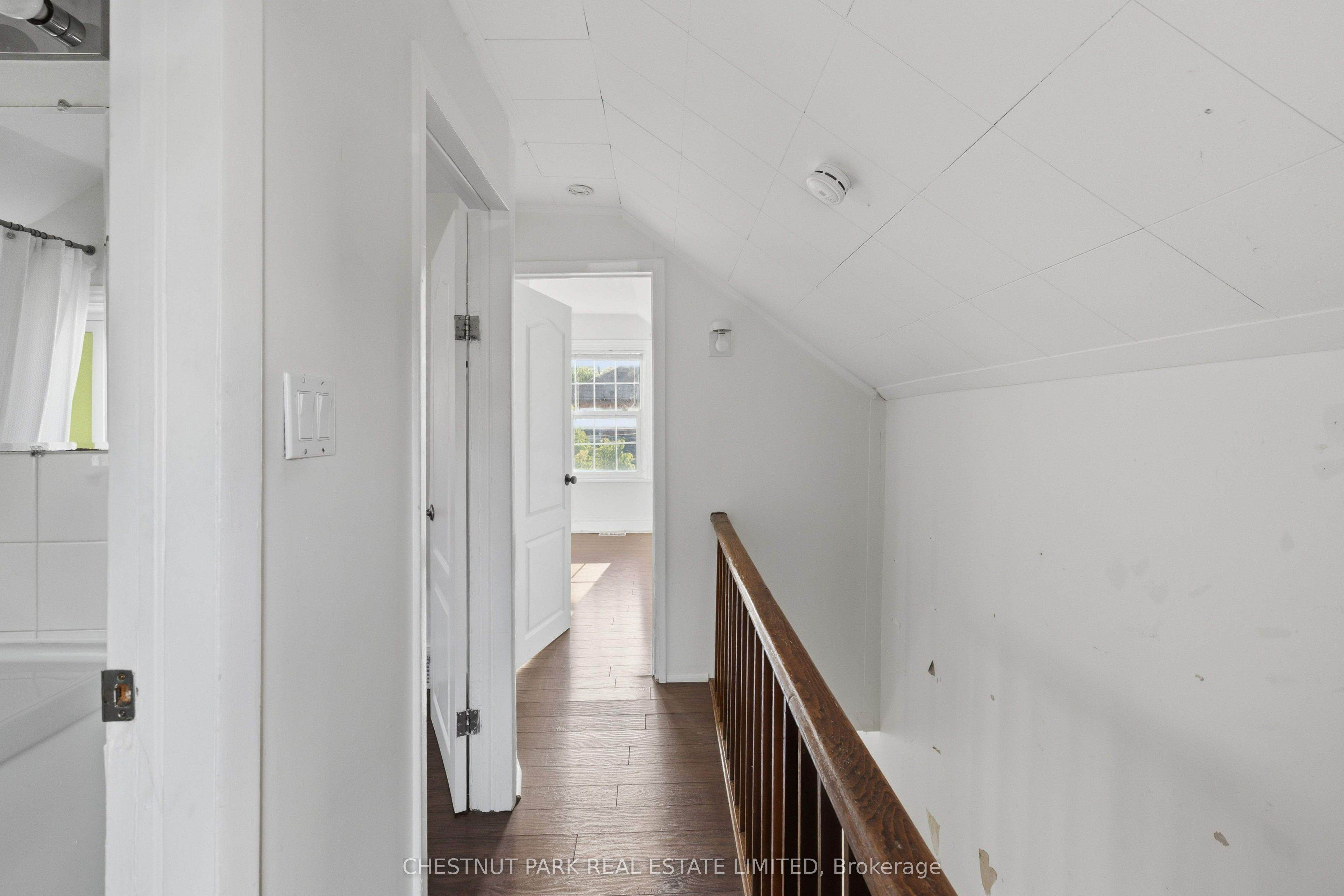 451 Albert Street Property Photo 16