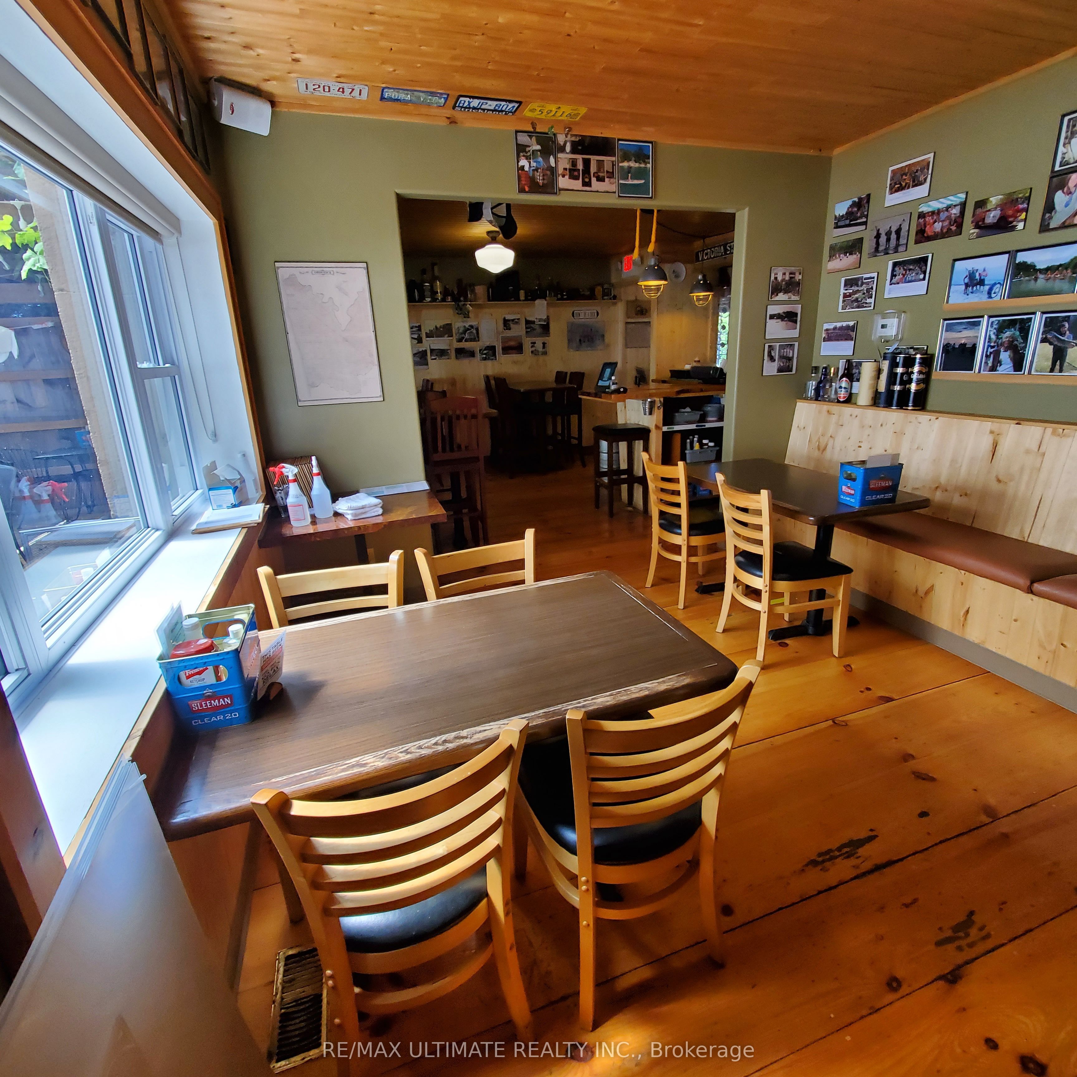4 Central Wellington Street Property Photo 7