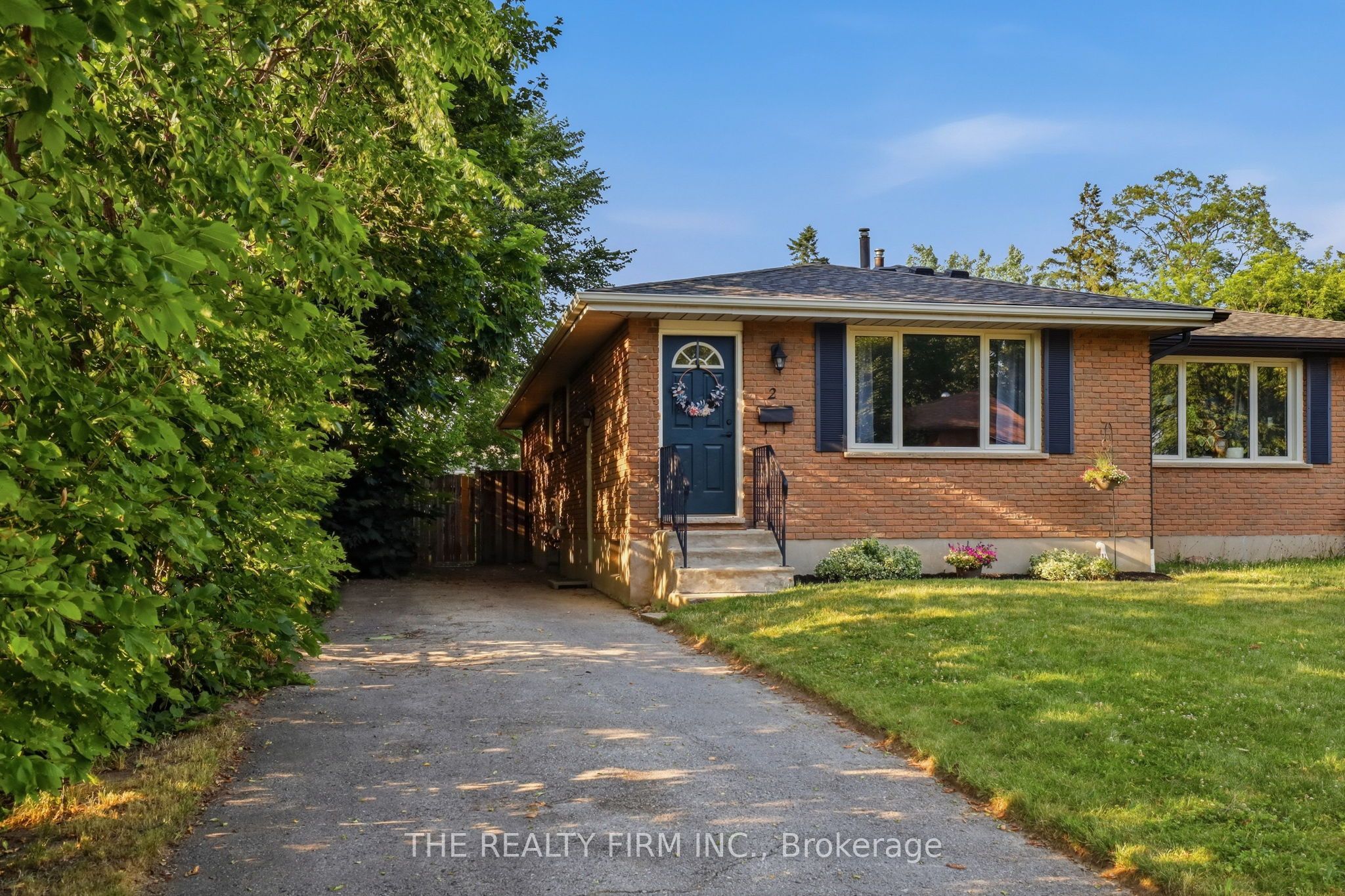 2 Noel Avenue