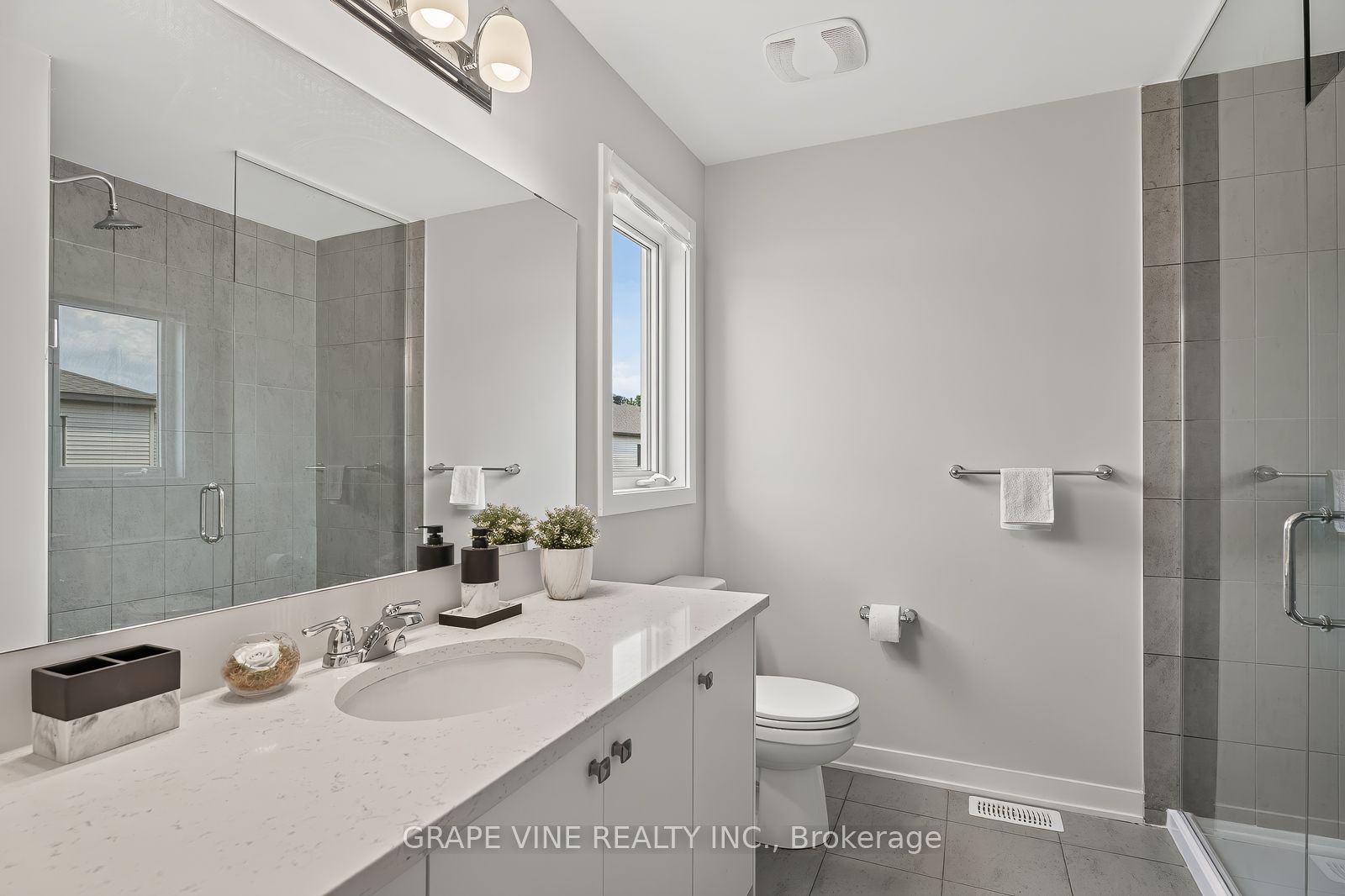 225 Billrian Crescent Property Photo 20