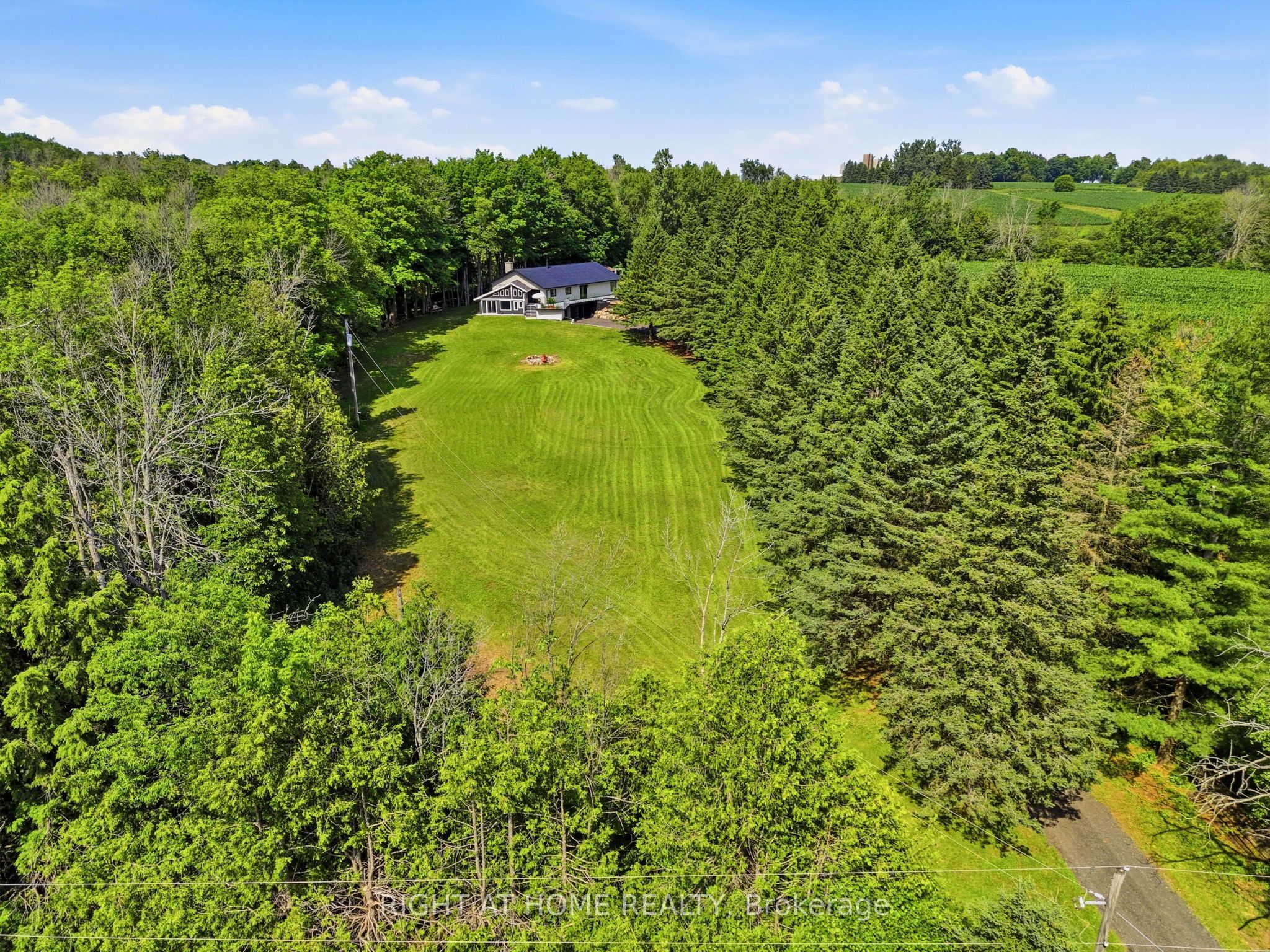 5609 4th Line Property Photo 39