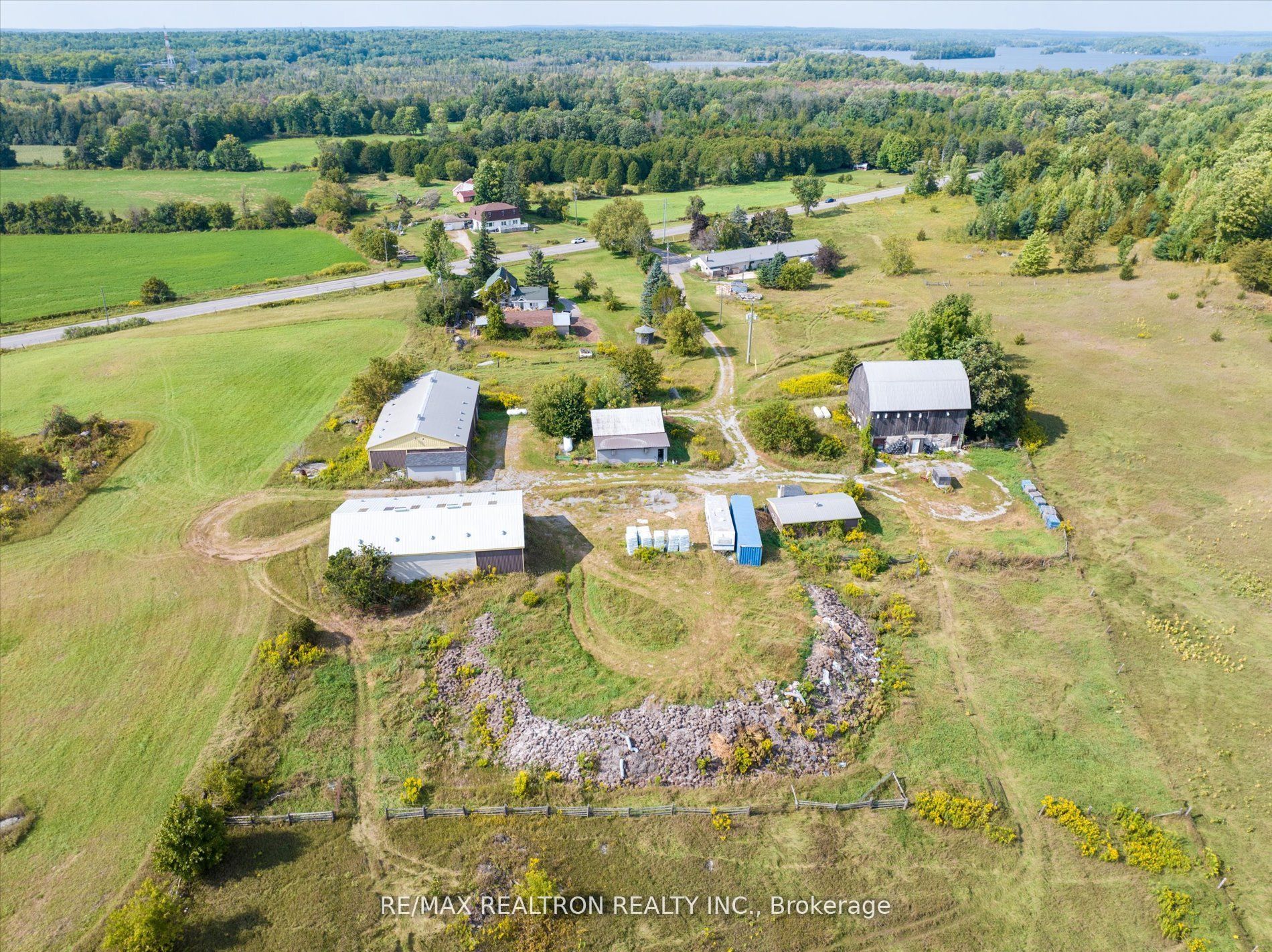 887 County 48 Road Property Photo 5