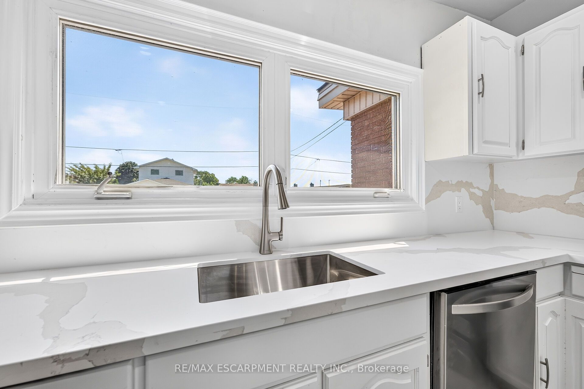 96 Fielding Crescent Property Photo 11