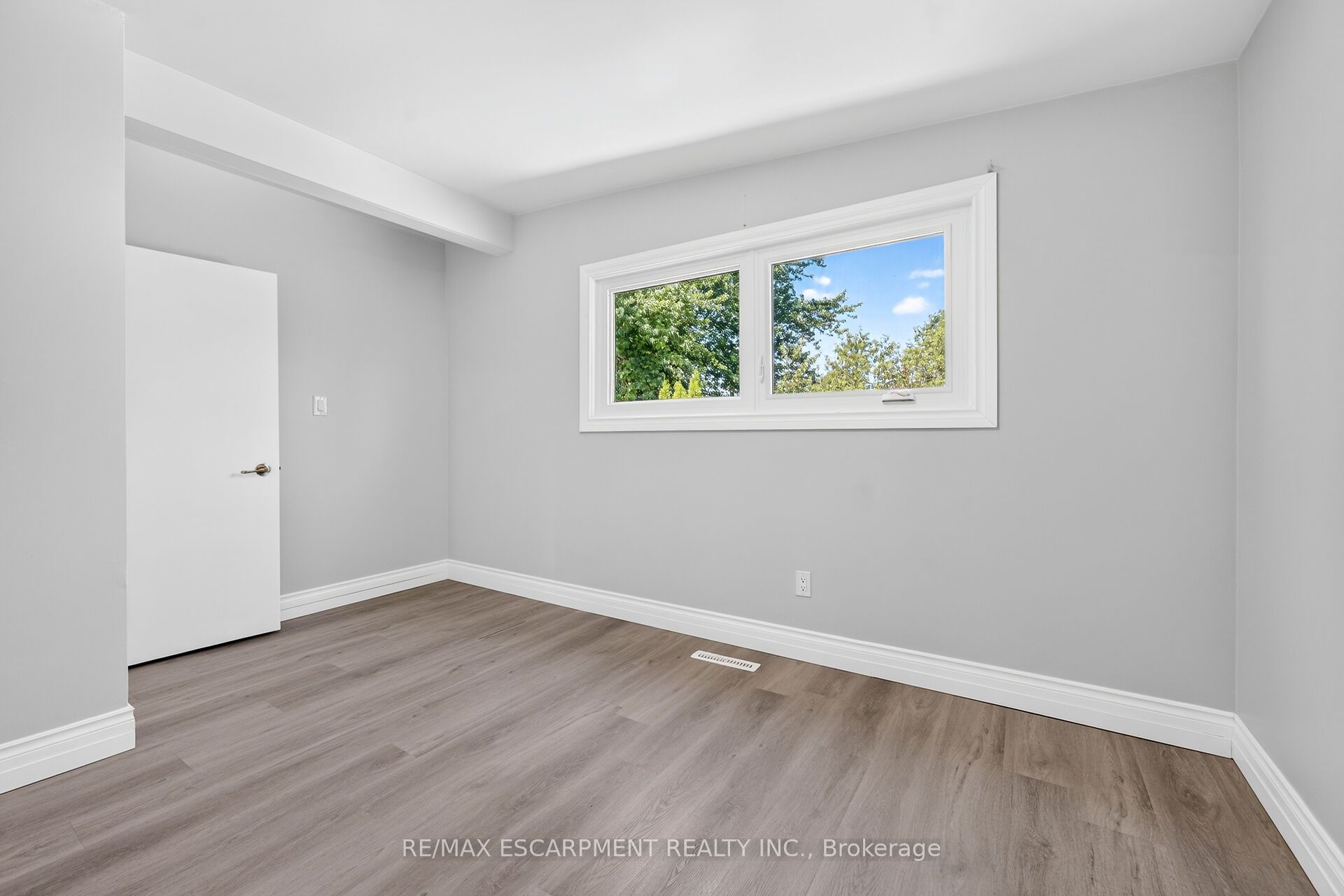 96 Fielding Crescent Property Photo 22