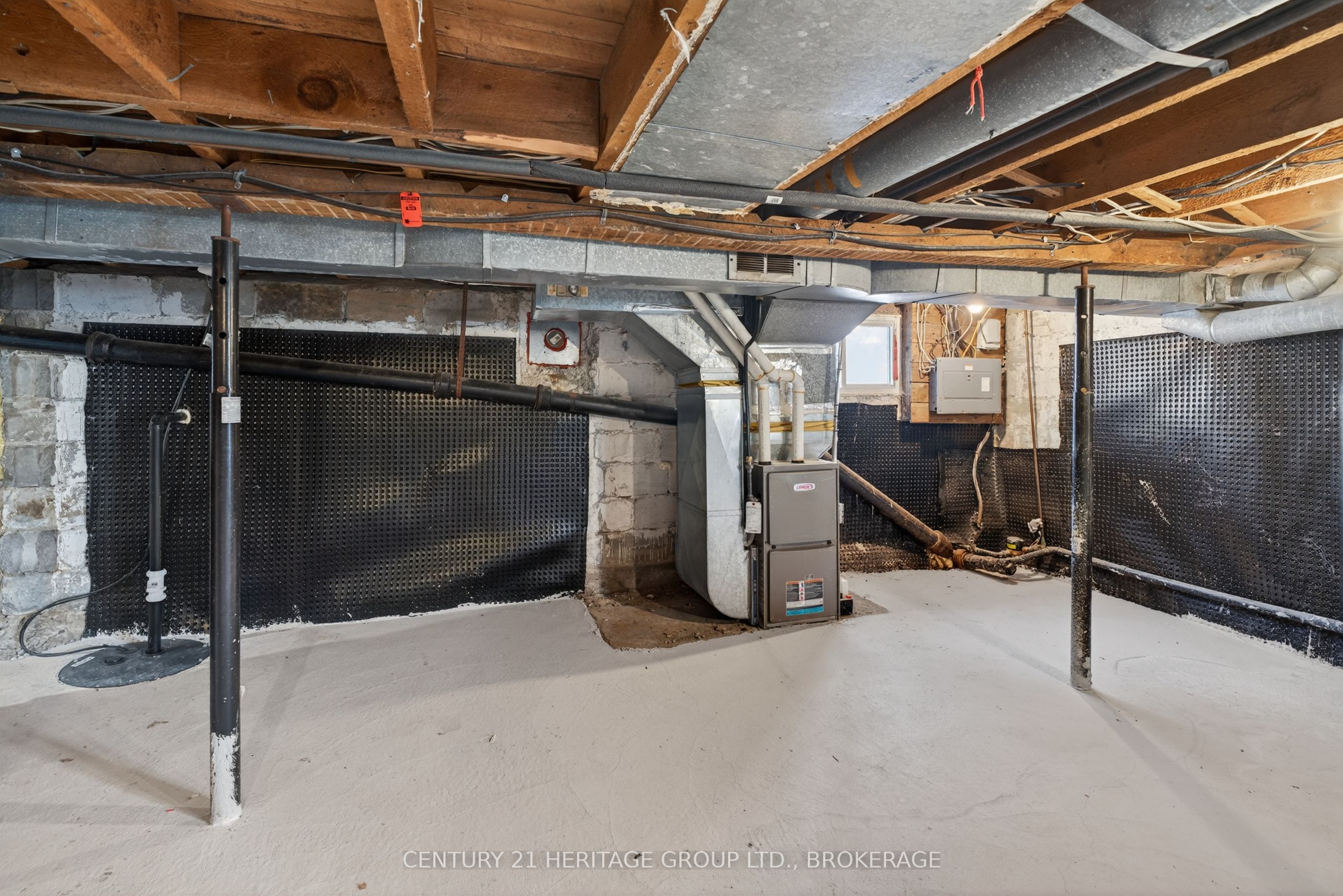 77 Portsmouth Avenue Property Photo 30