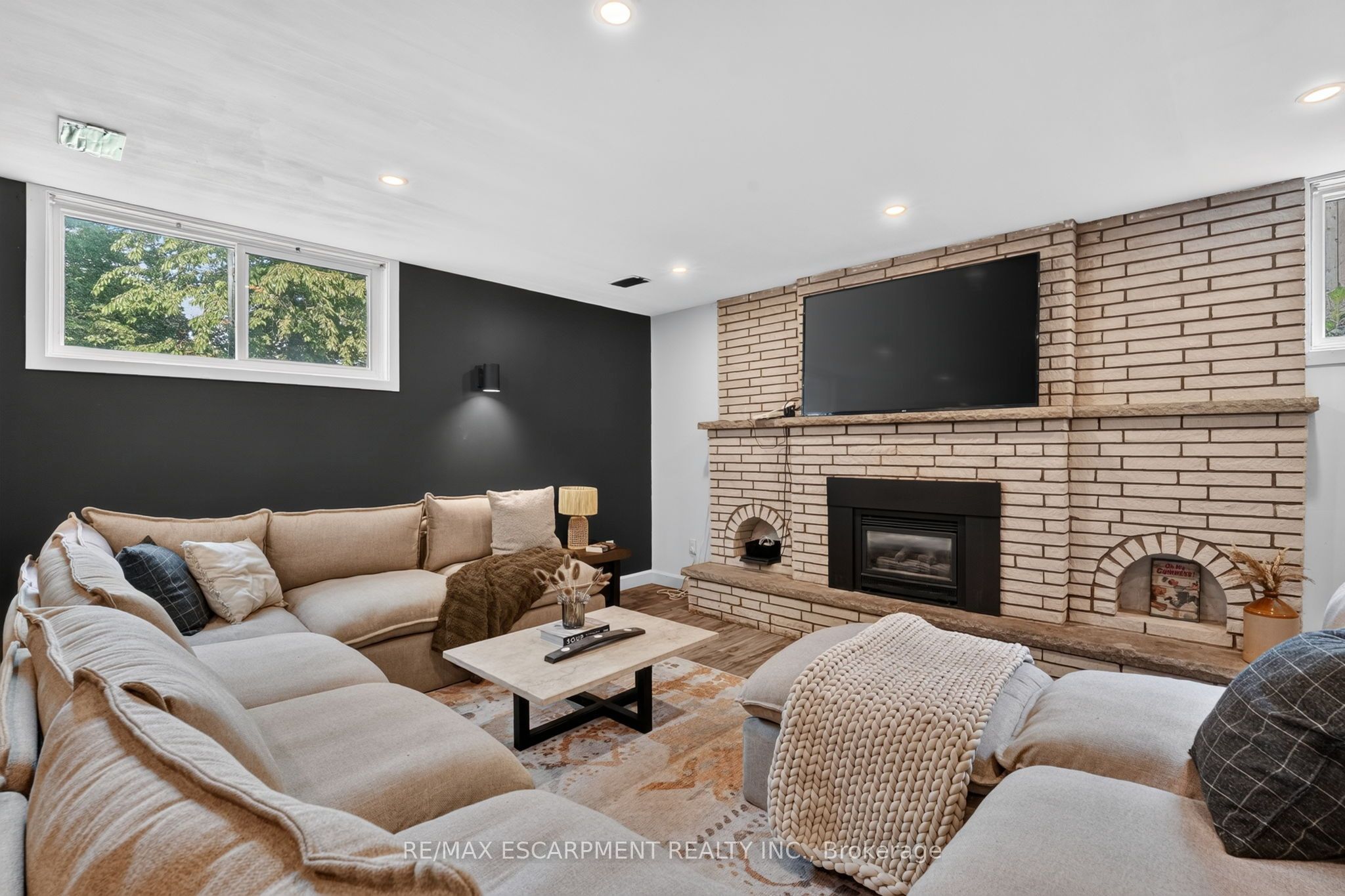 9 Leslie Drive Property Photo 34