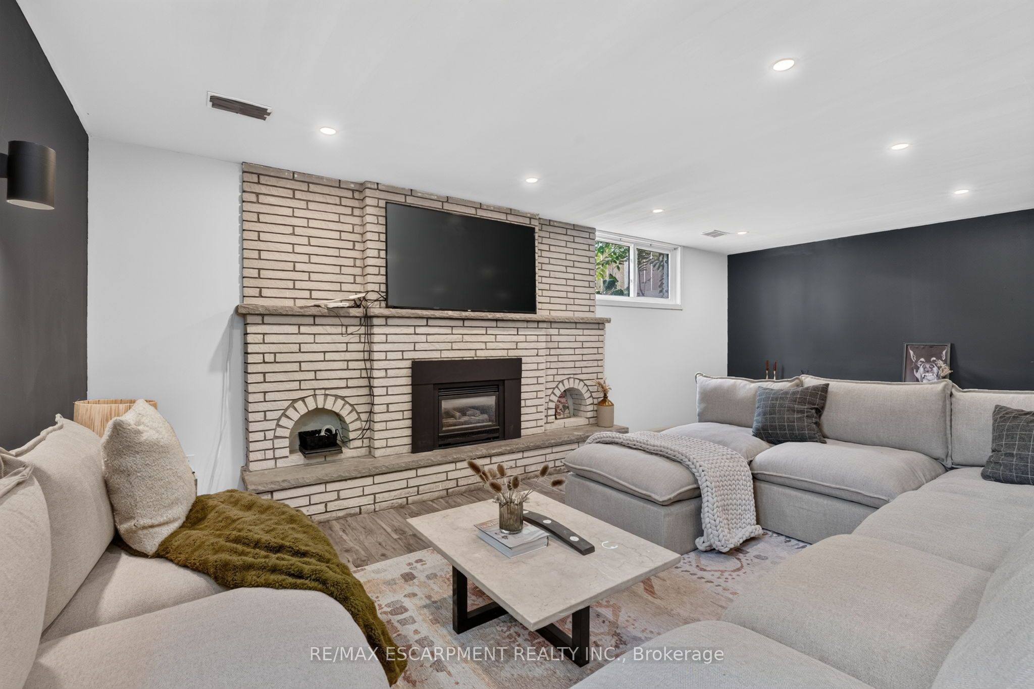 9 Leslie Drive Property Photo 35