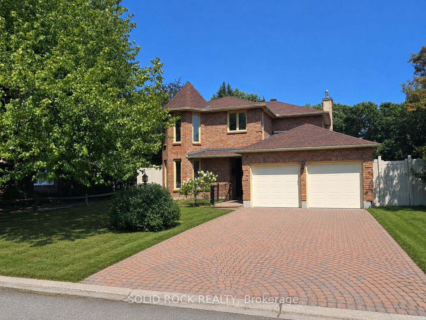 54 Huntsman Crescent