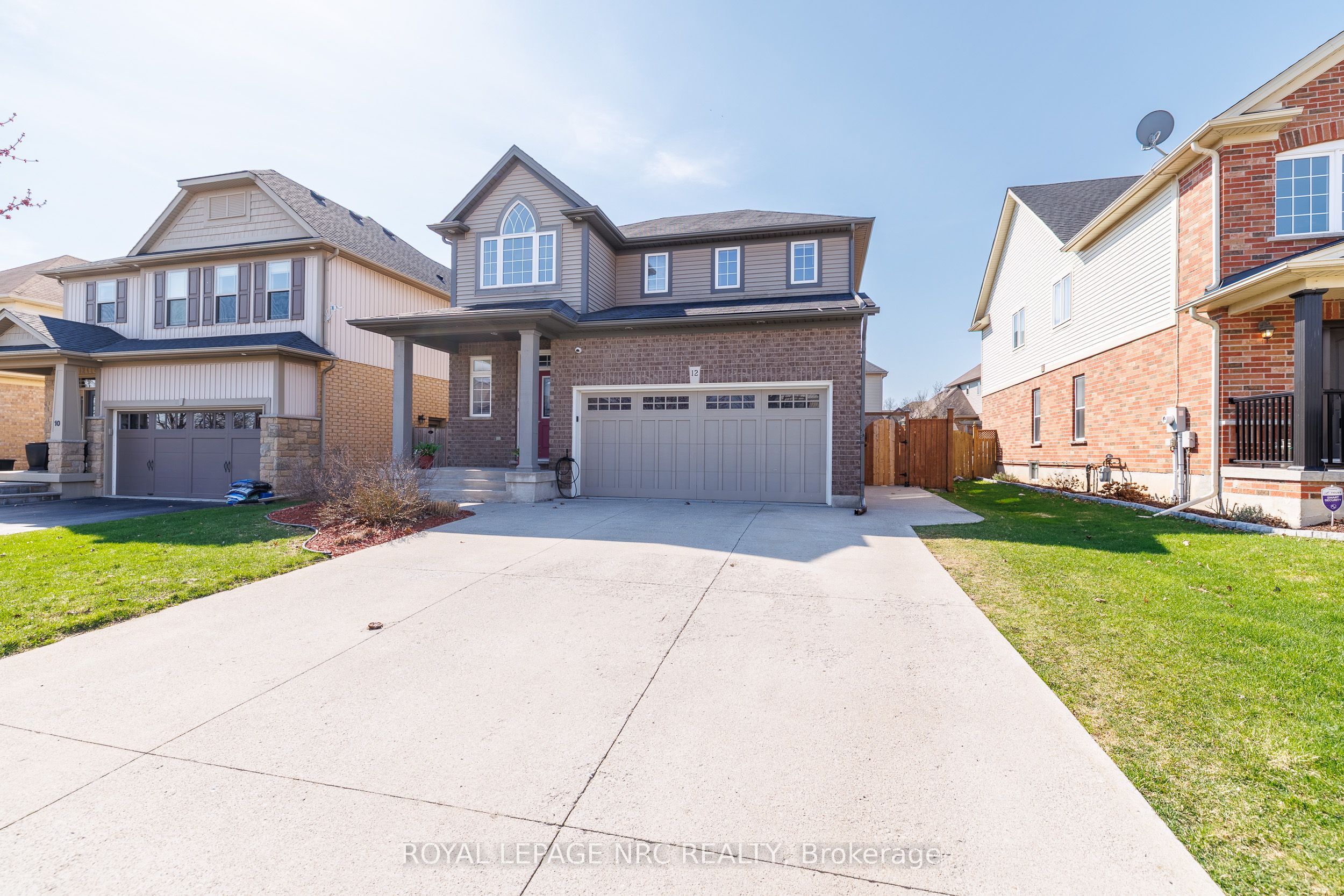 12 Wilfrid Laurier Crescent Property Photo 3