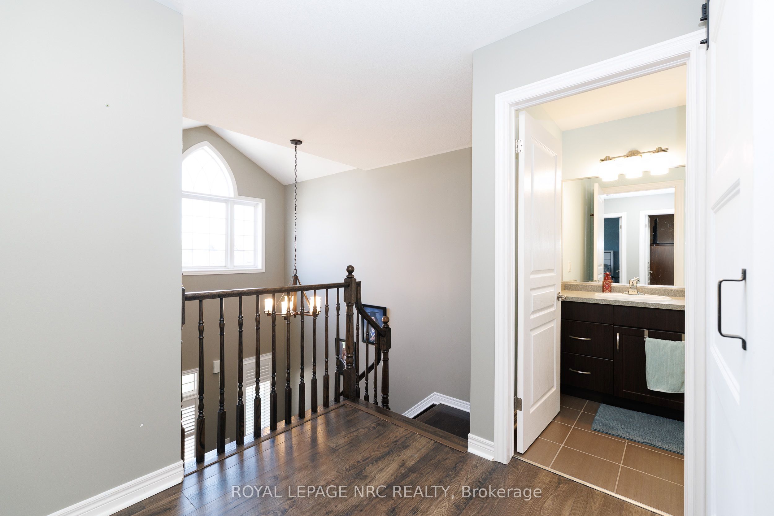 12 Wilfrid Laurier Crescent Property Photo 16