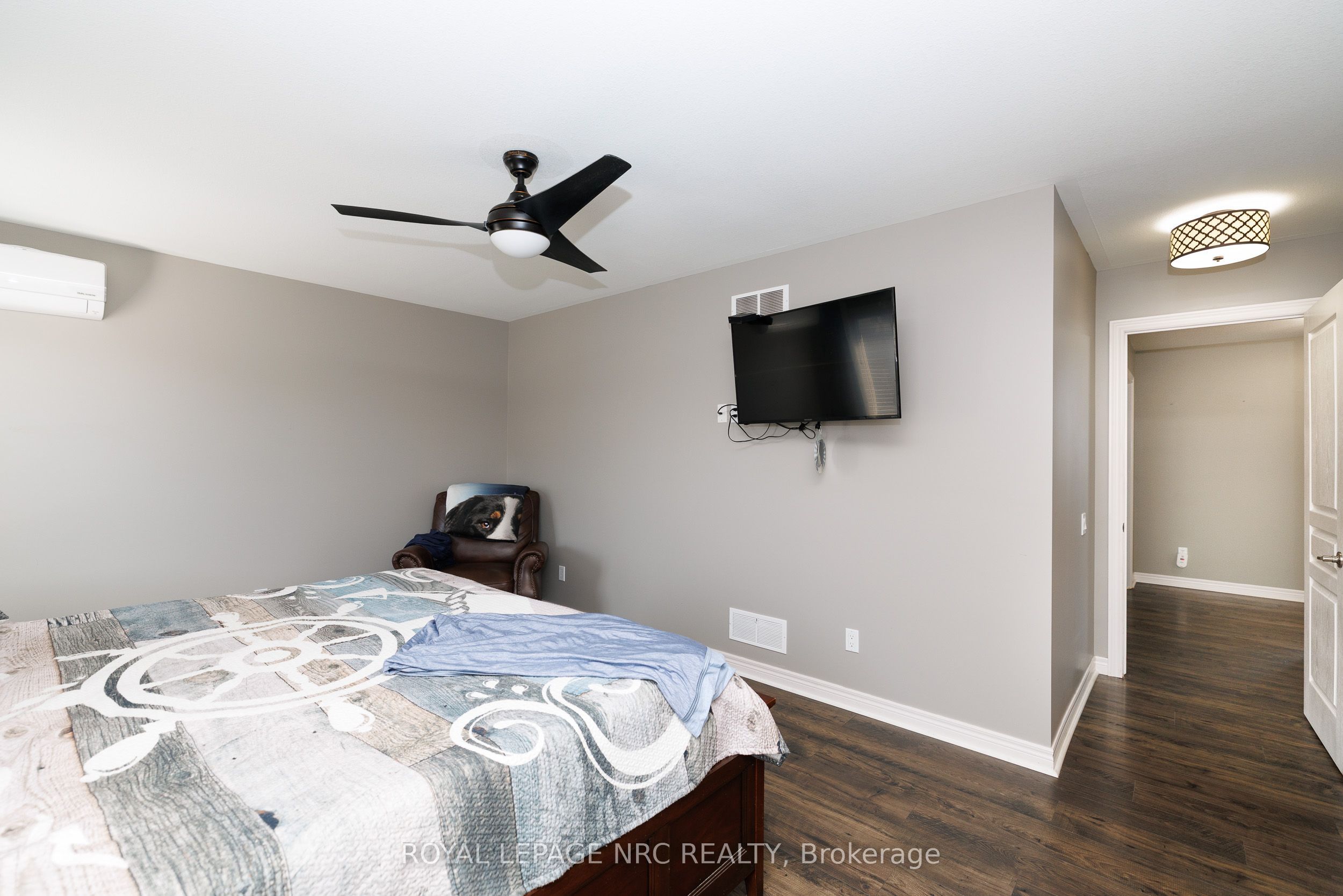 12 Wilfrid Laurier Crescent Property Photo 20