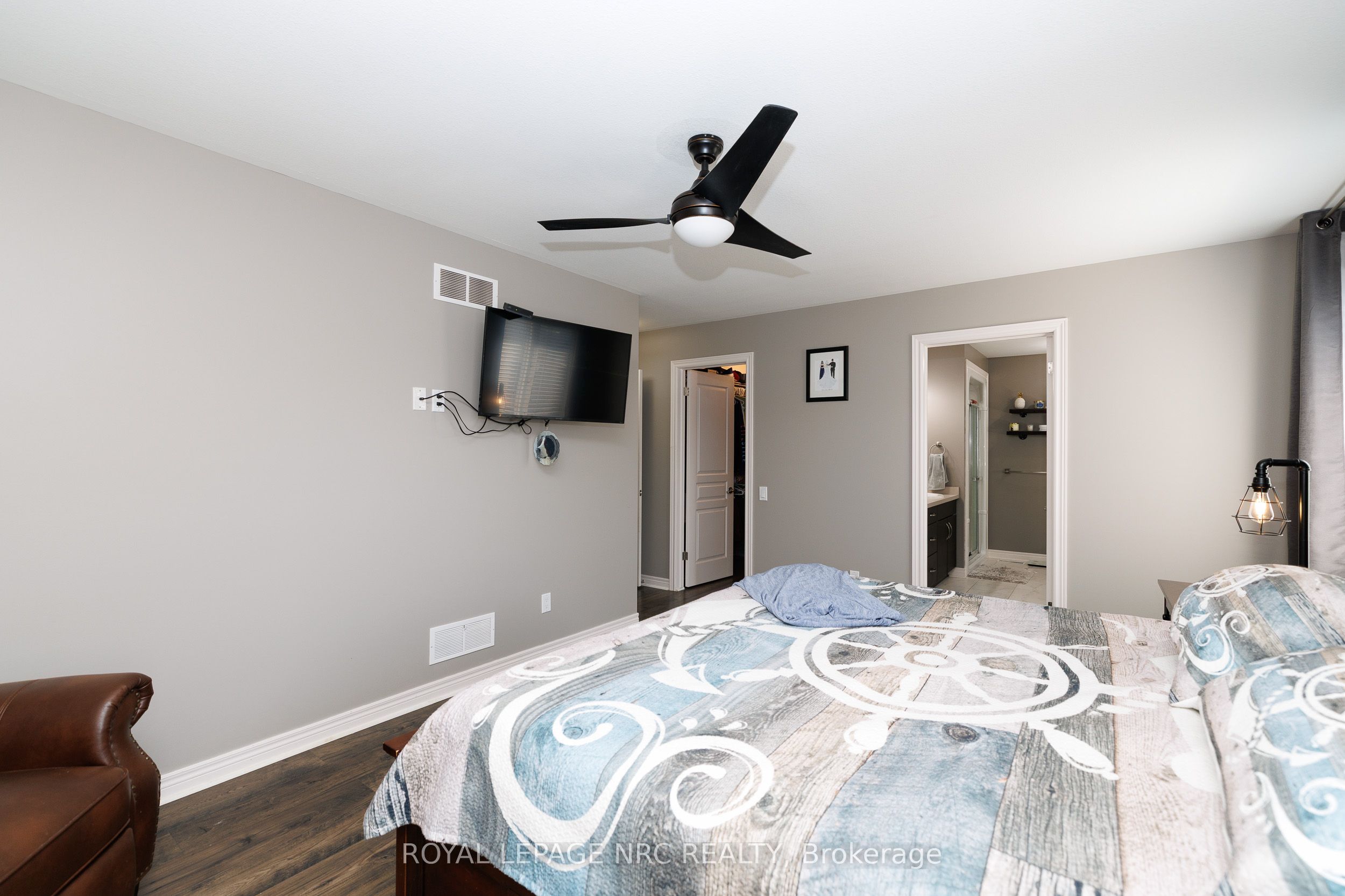 12 Wilfrid Laurier Crescent Property Photo 21