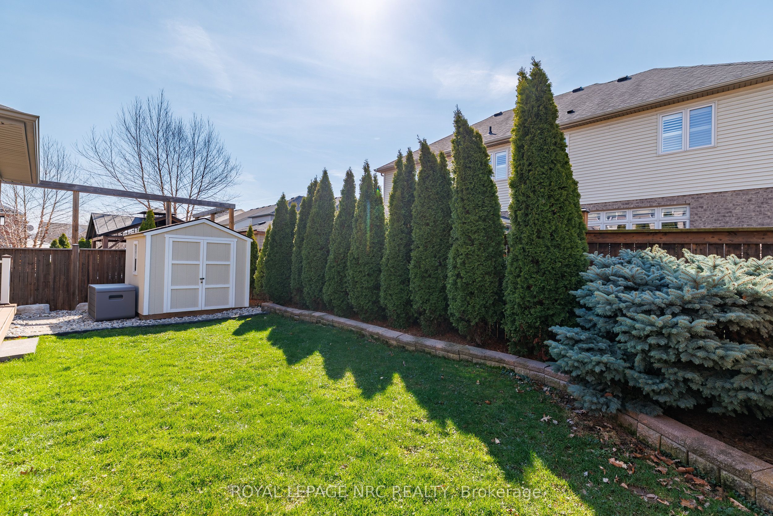 12 Wilfrid Laurier Crescent Property Photo 38