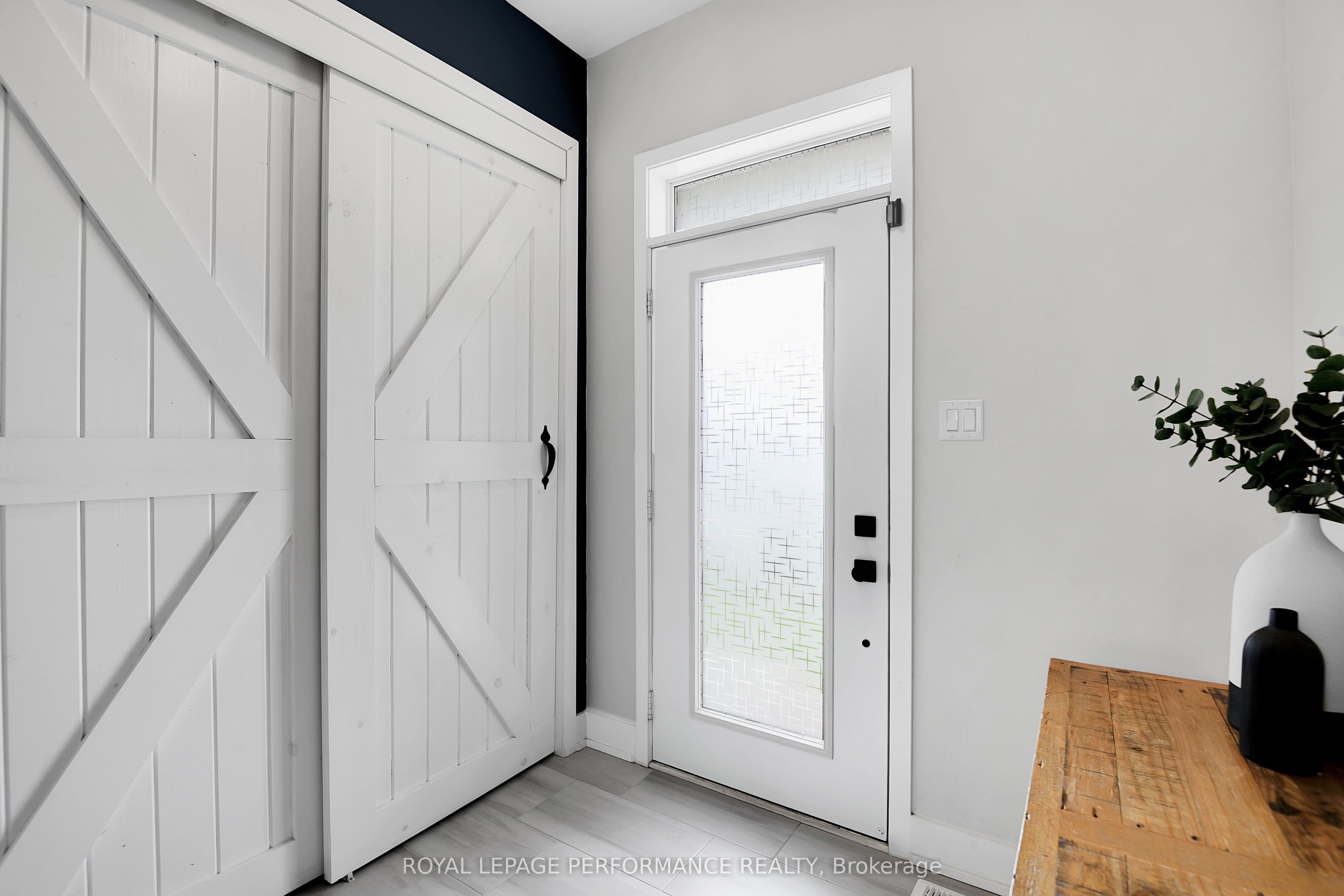 56 Pelham Crescent Property Photo 2