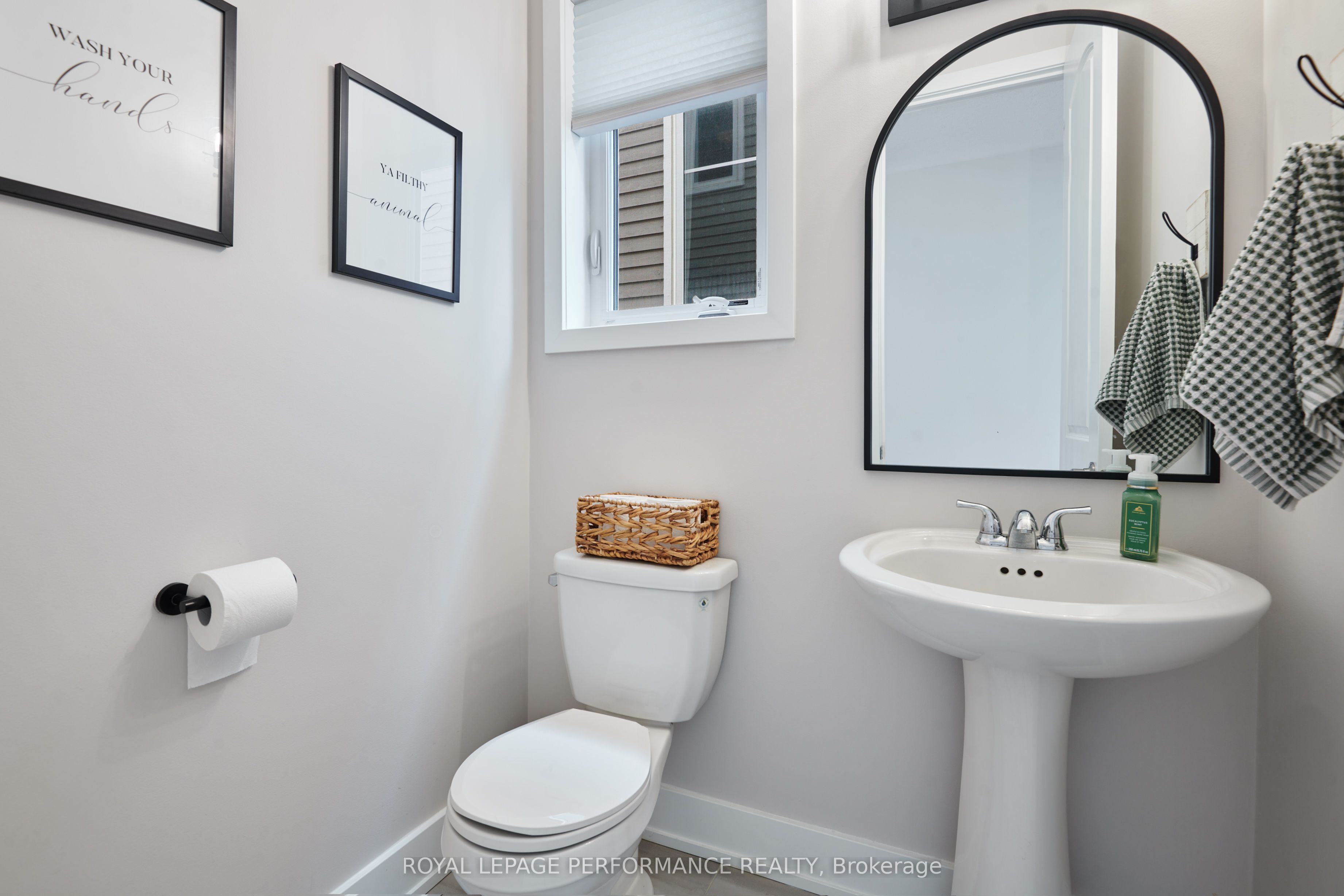 56 Pelham Crescent Property Photo 14
