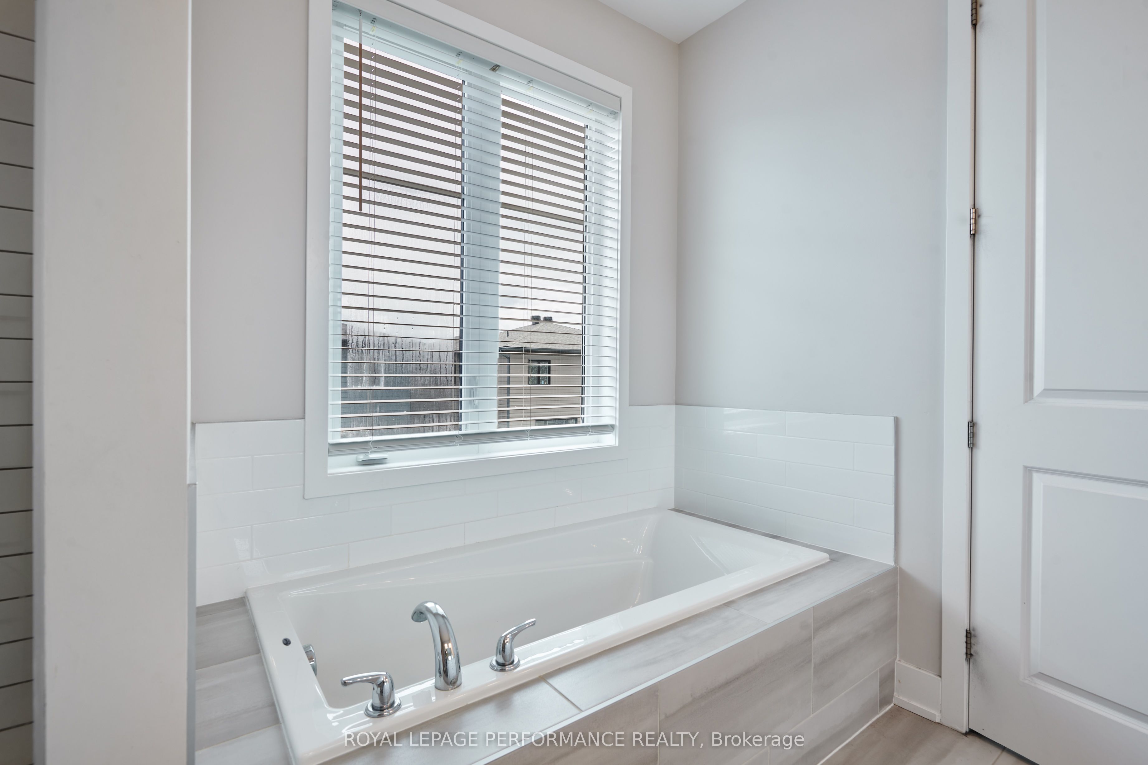 56 Pelham Crescent Property Photo 22