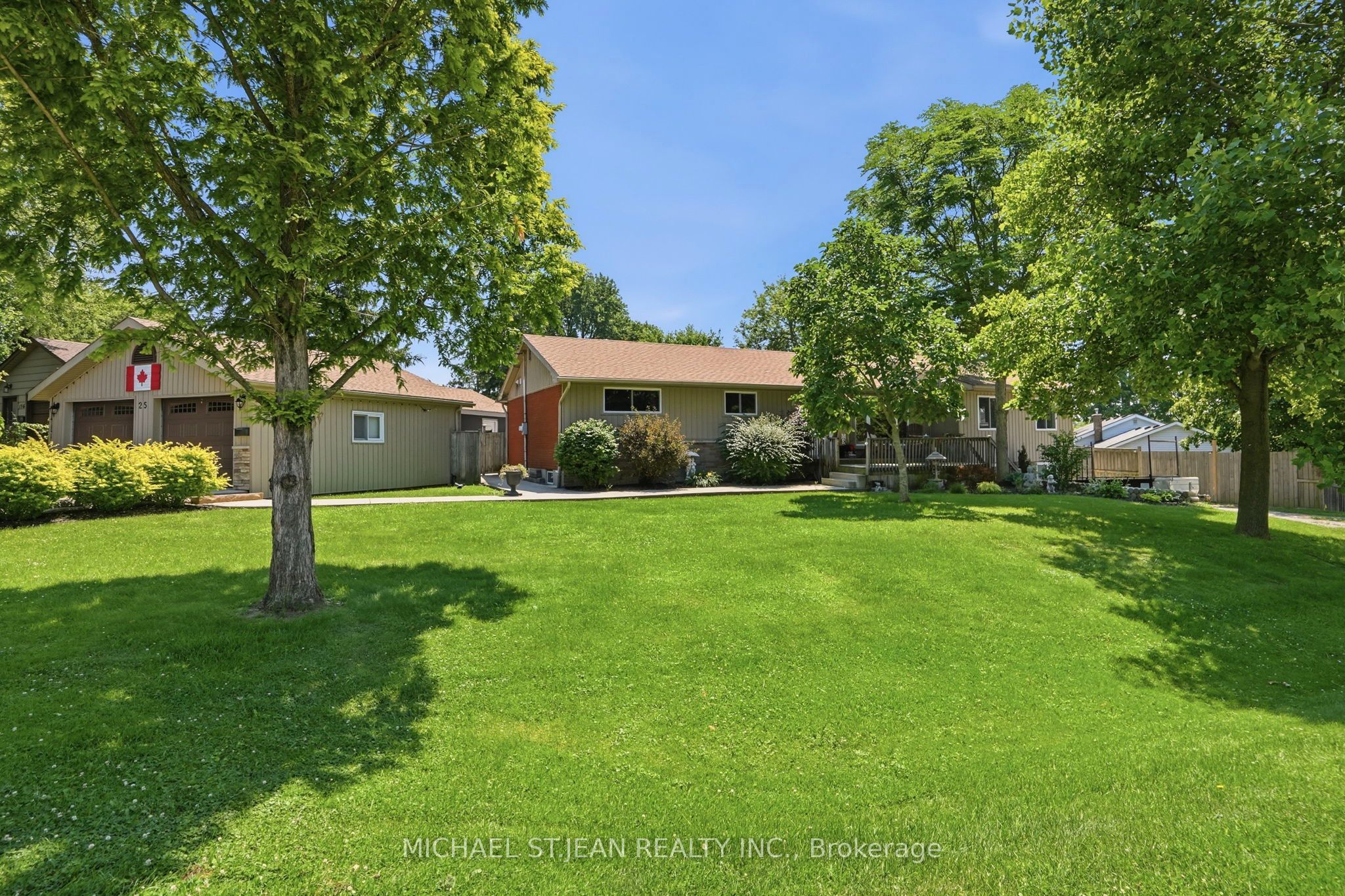 25 Saveryn Road Property Photo 3
