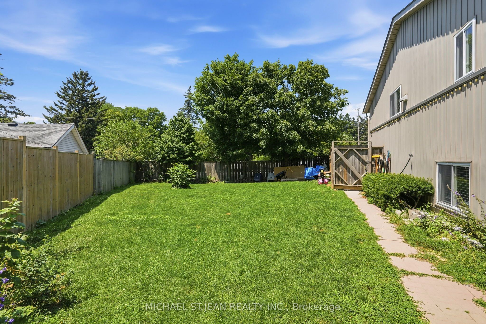 25 Saveryn Road Property Photo 50