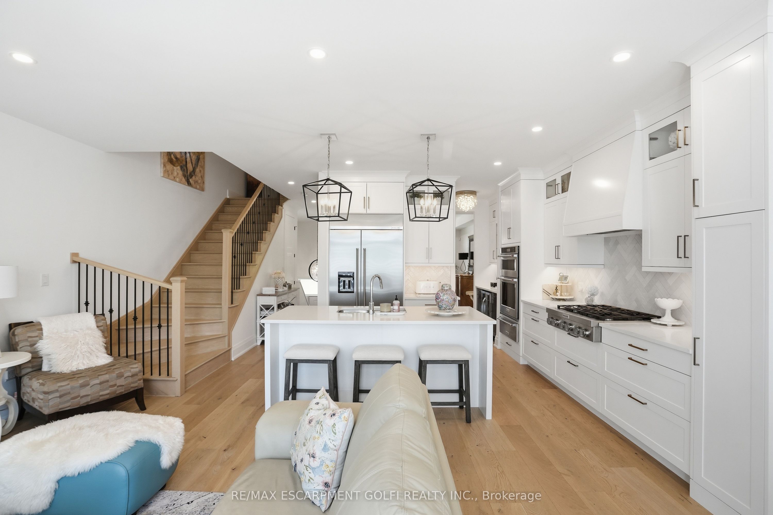 24 Willowbank Common Property Photo 18
