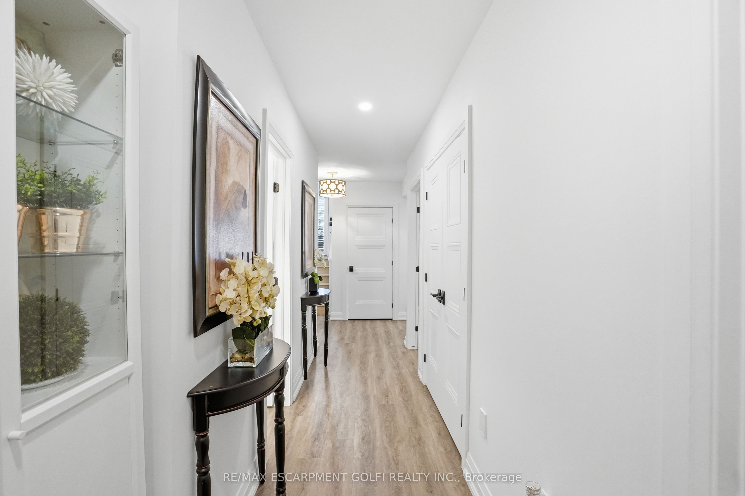 24 Willowbank Common Property Photo 47