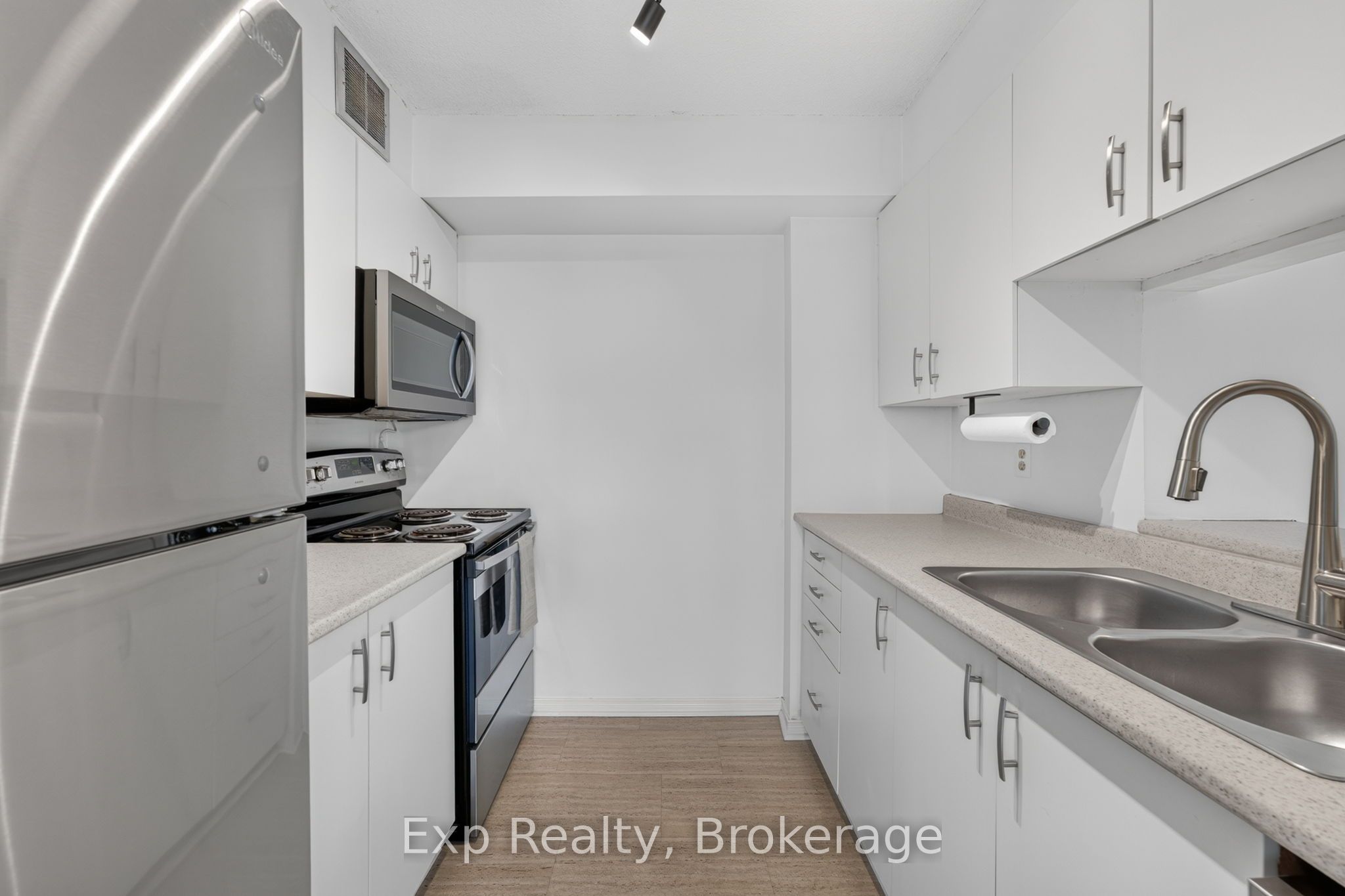 344 Front Street 305 Property Photo 14