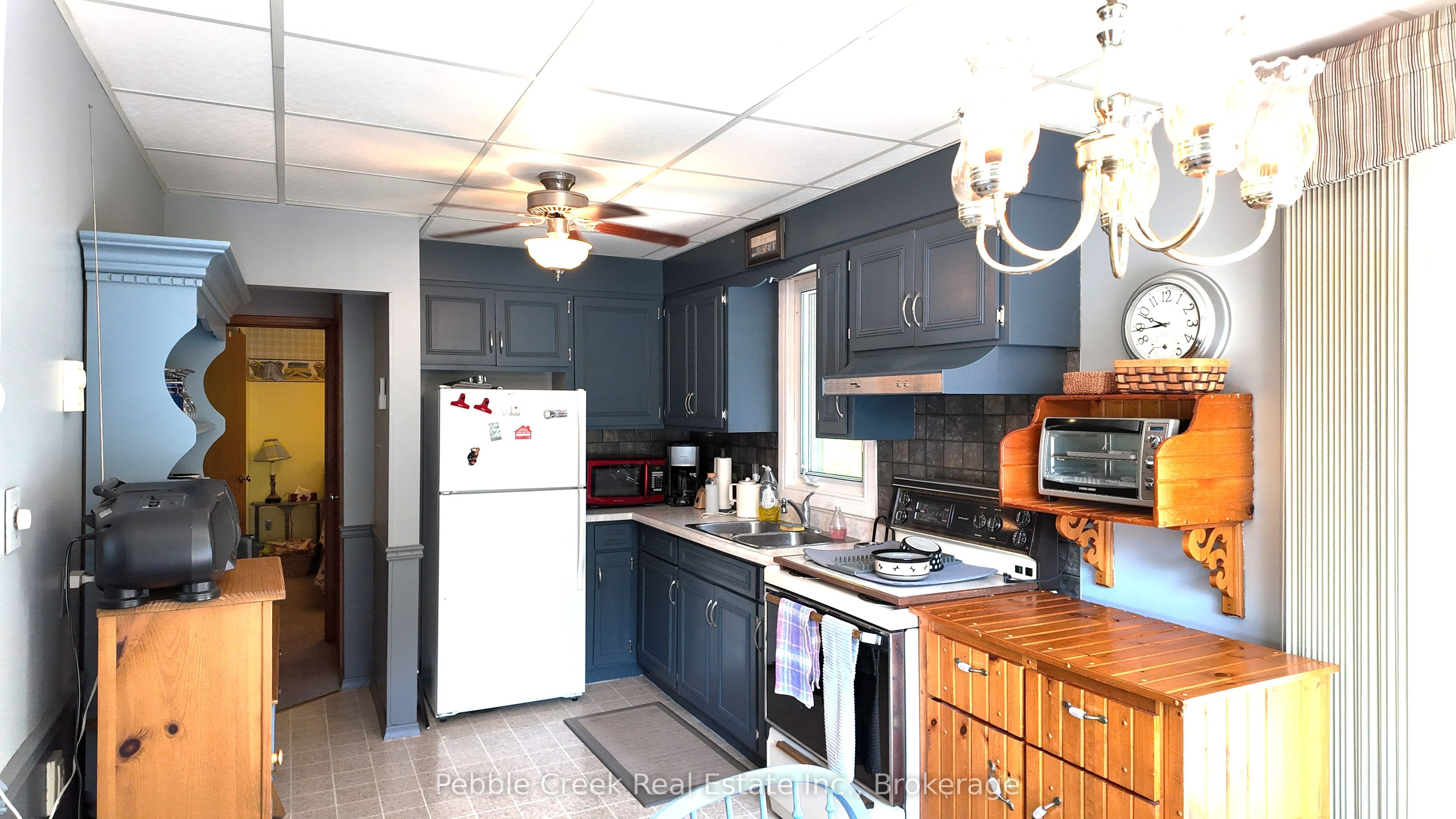 412 Ash Street Property Photo 9