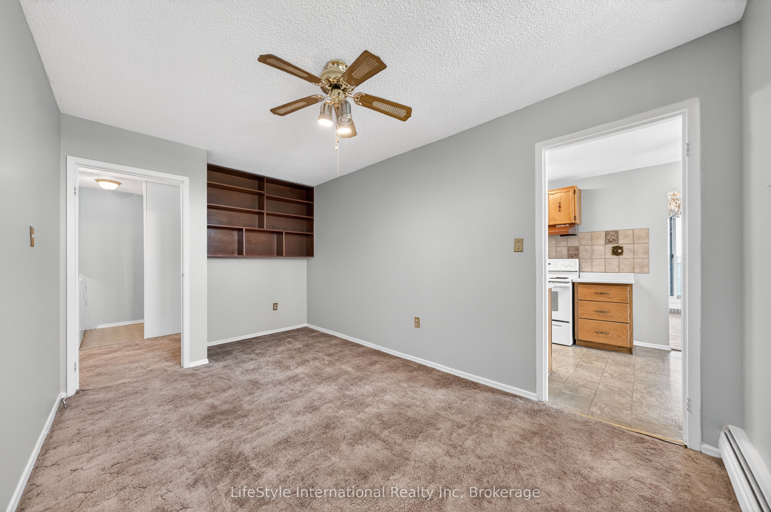 19 Woodlawn Road E 512 Property Photo 22
