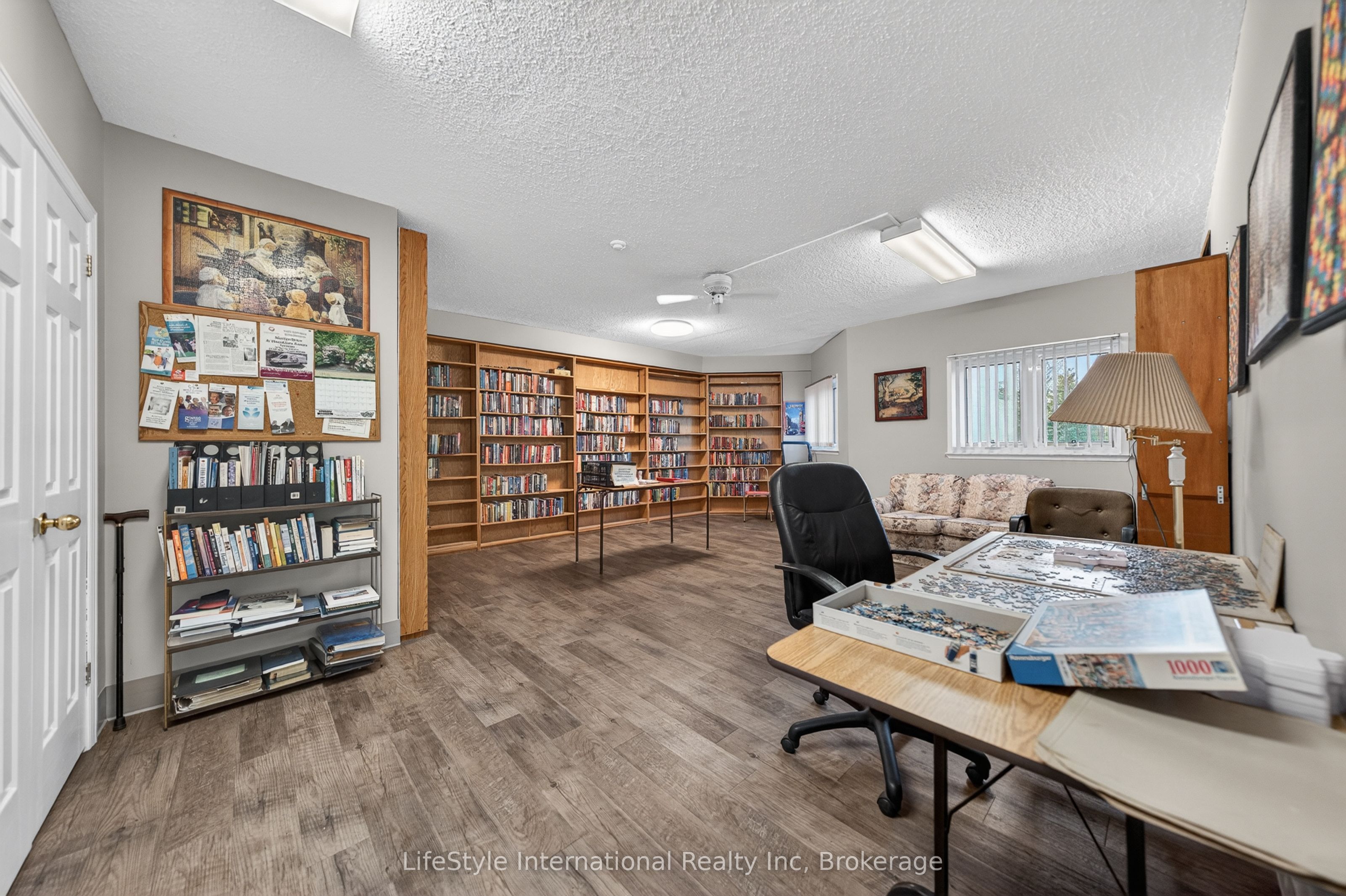 19 Woodlawn Road E 512 Property Photo 42