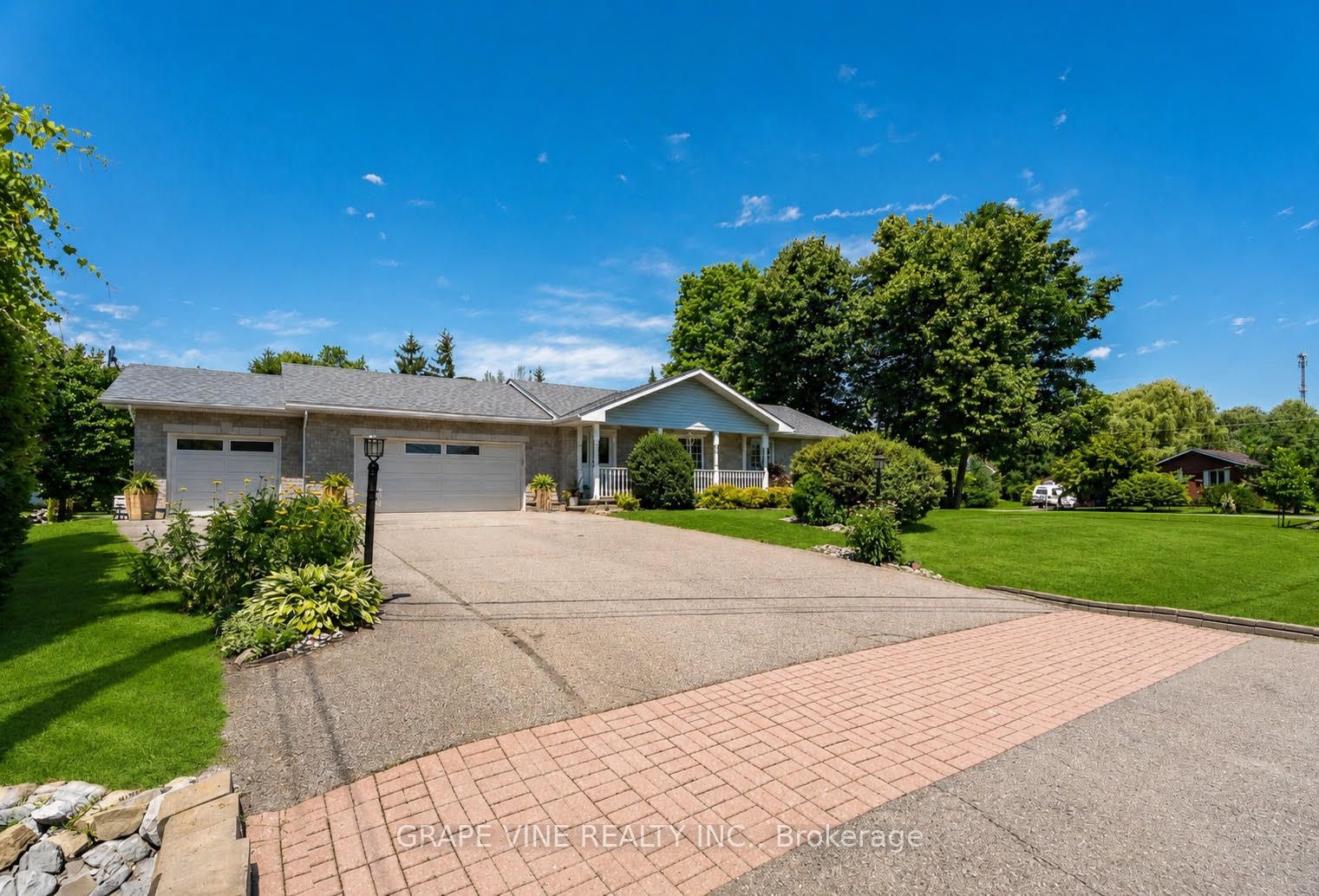 8391 Rowan Dr Drive Property Photo 2