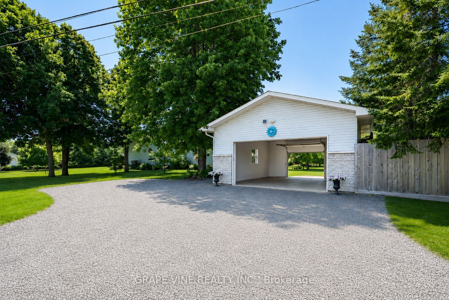 8391 Rowan Dr Drive Property Photo 6