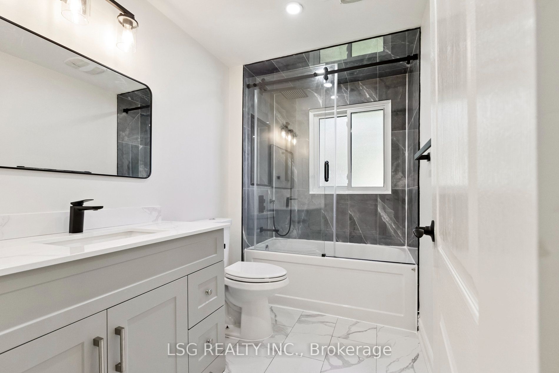 335 Belmont Avenue W Property Photo 25