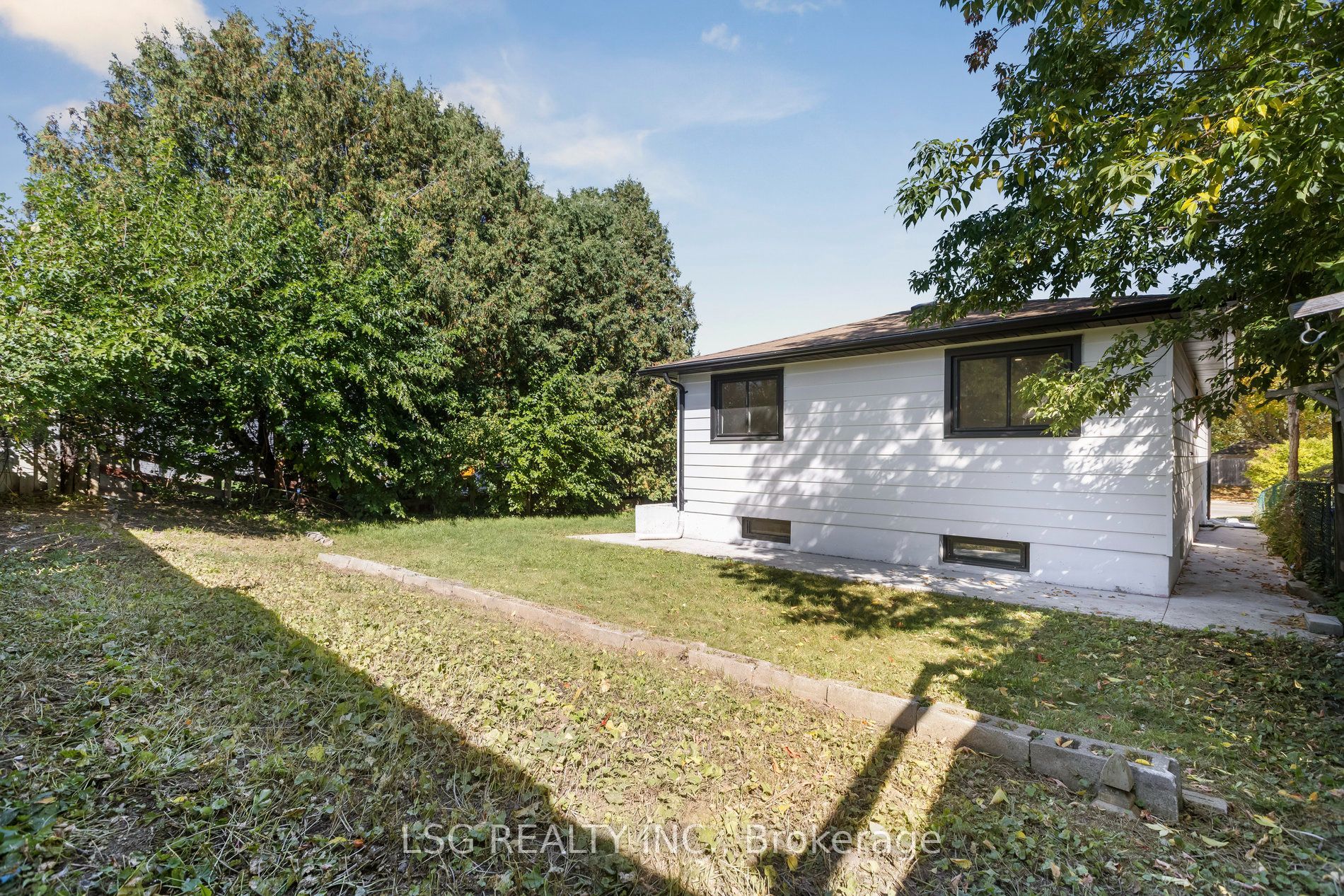 335 Belmont Avenue W Property Photo 45