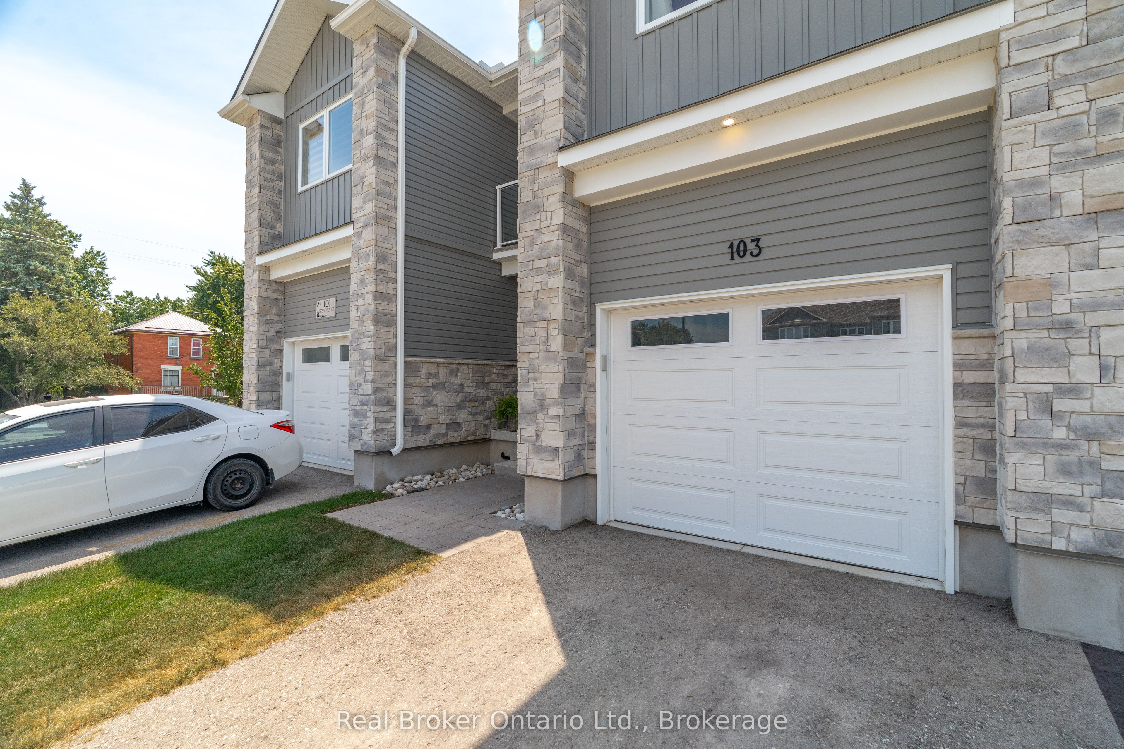 103 Stephenson Way Property Photo 2