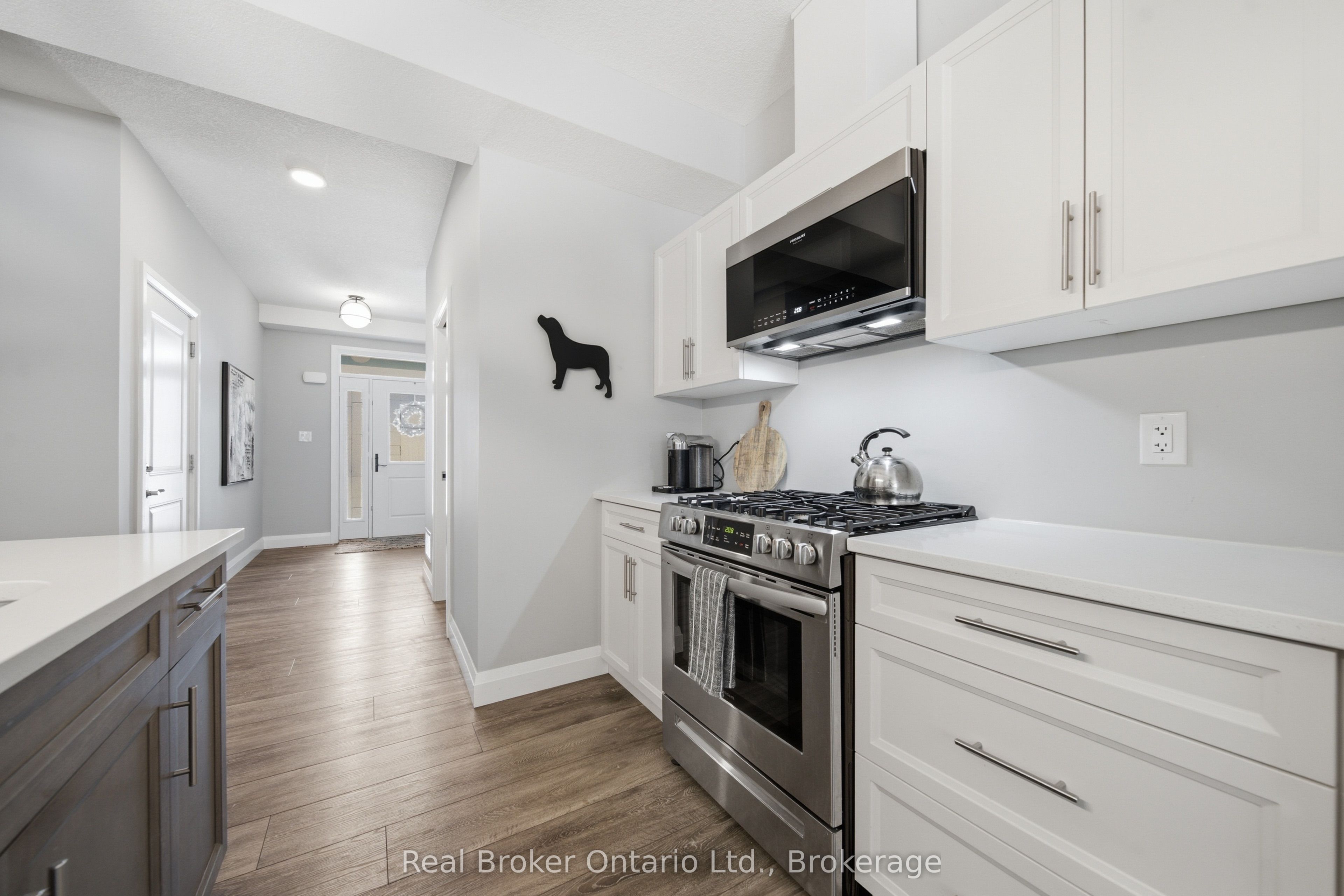 103 Stephenson Way Property Photo 8