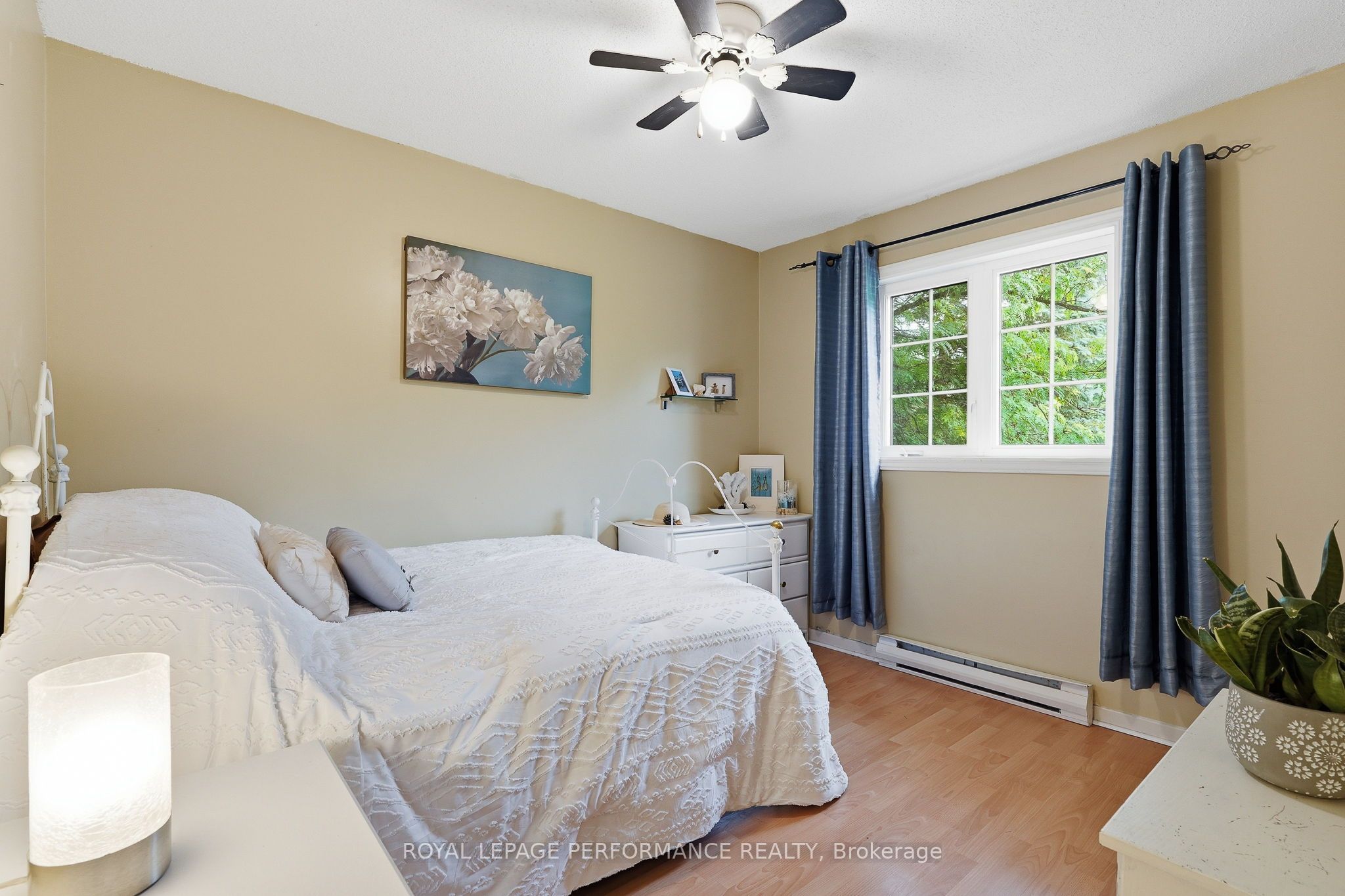 193 Blue Jay Drive Property Photo 16