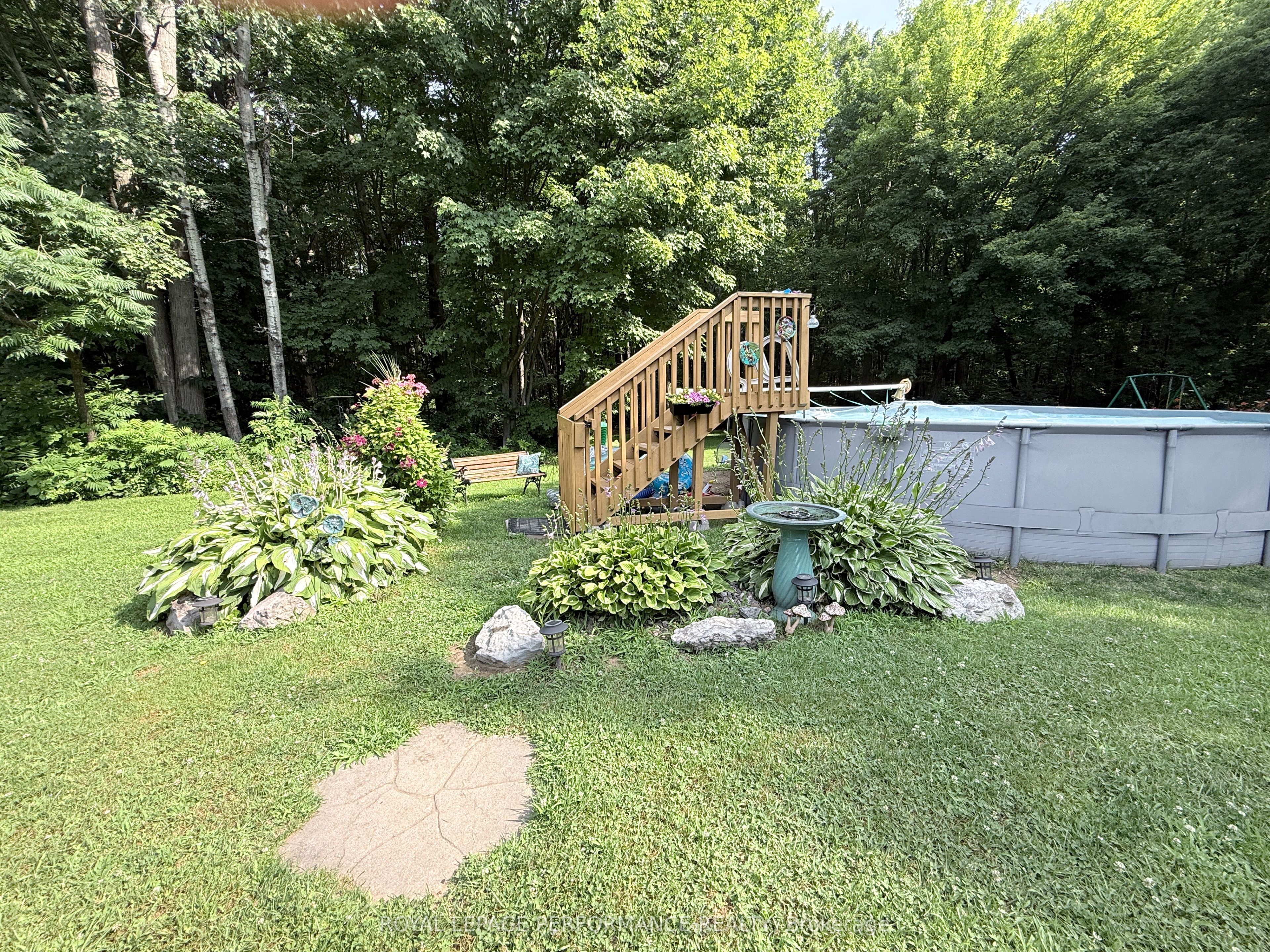 193 Blue Jay Drive Property Photo 25