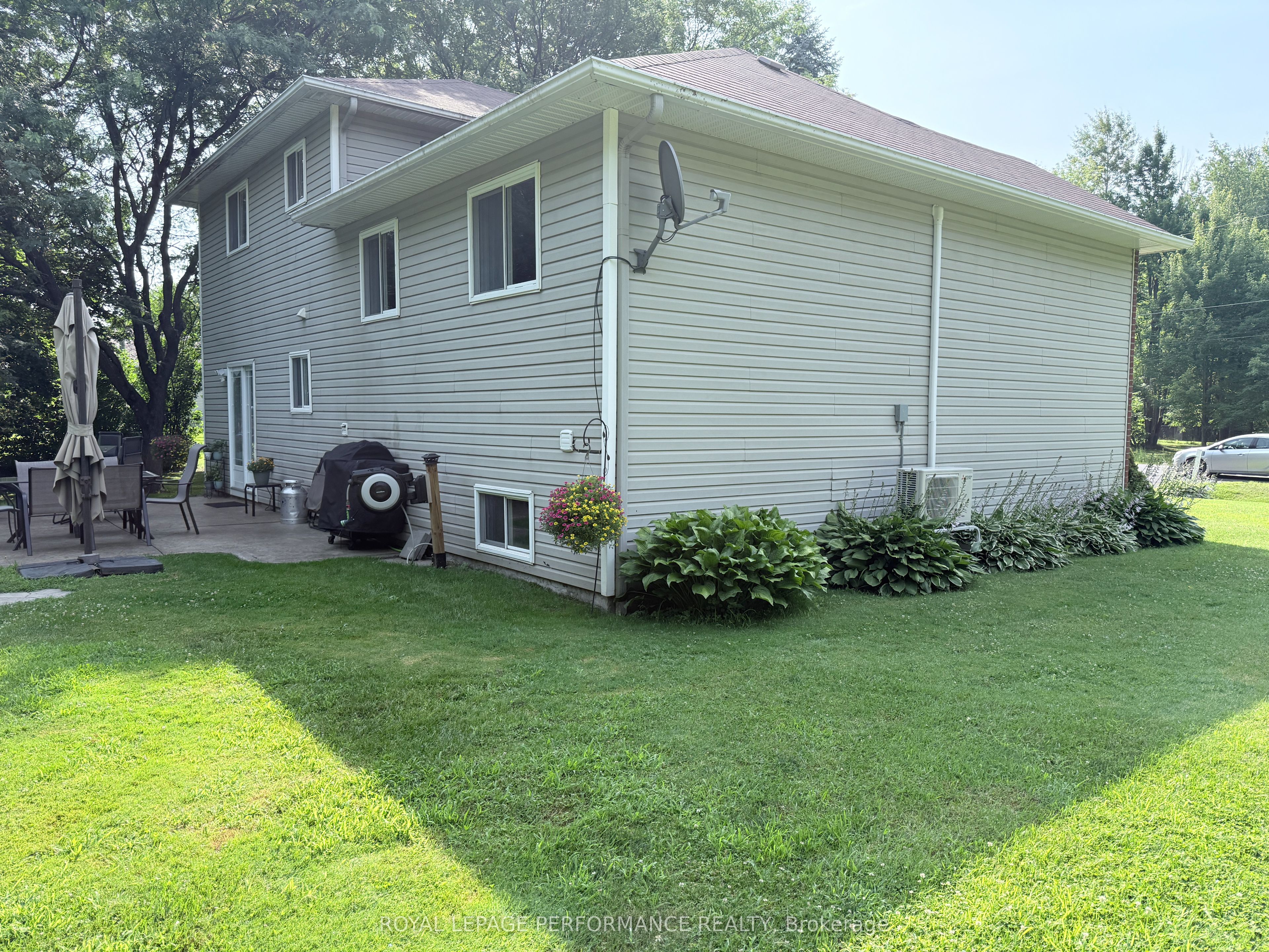 193 Blue Jay Drive Property Photo 28