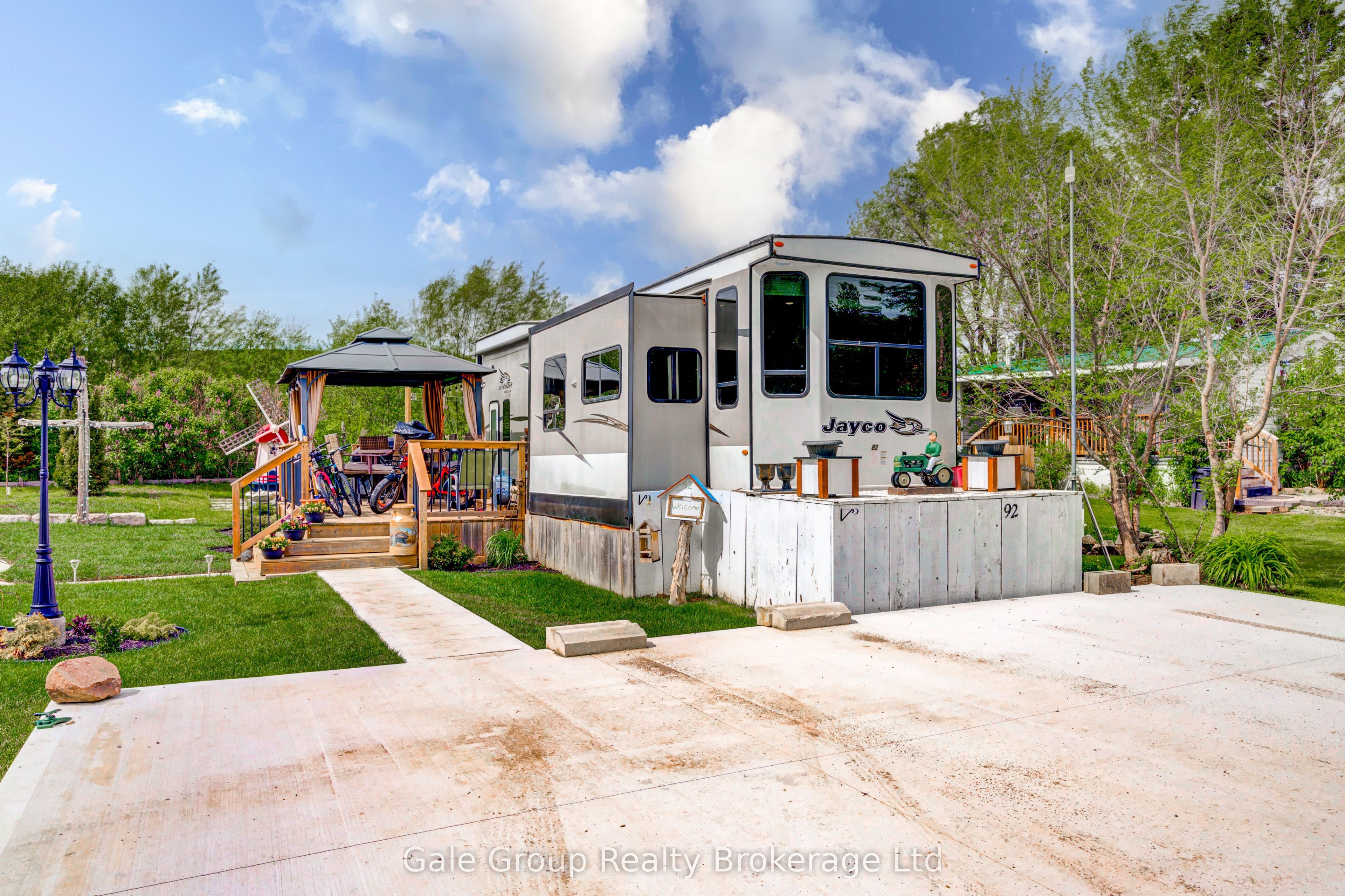 495856 10th Line 92 Property Photo 12