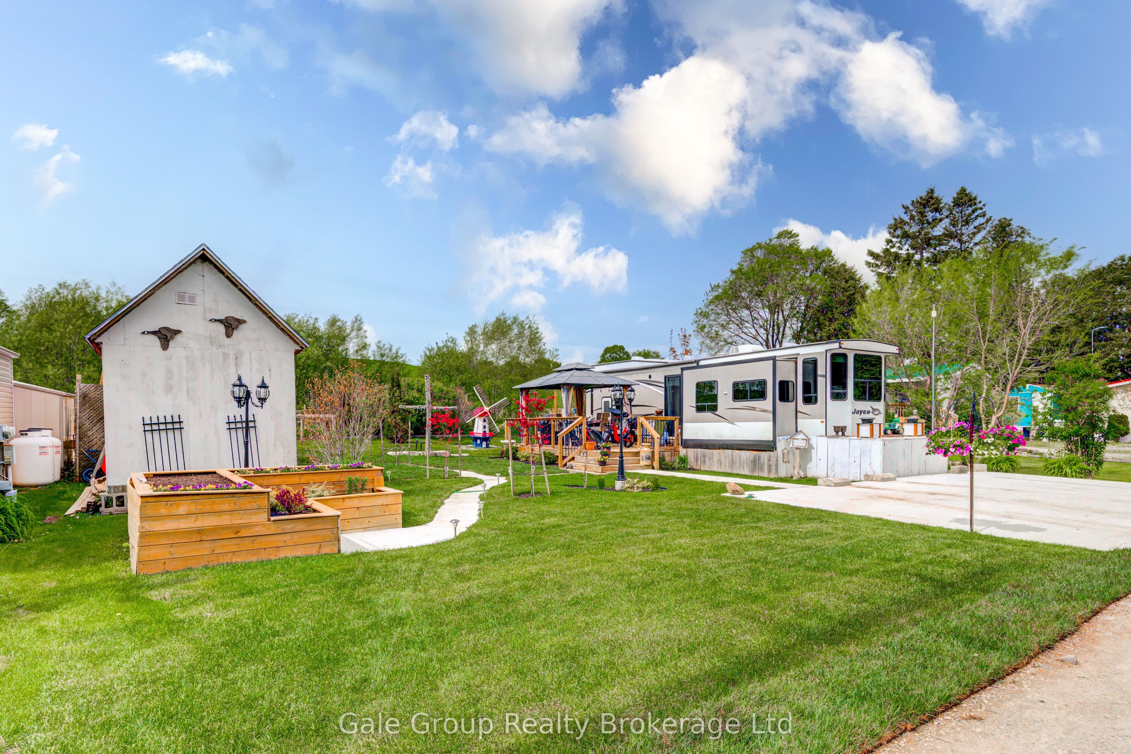 495856 10th Line 92 Property Photo 16