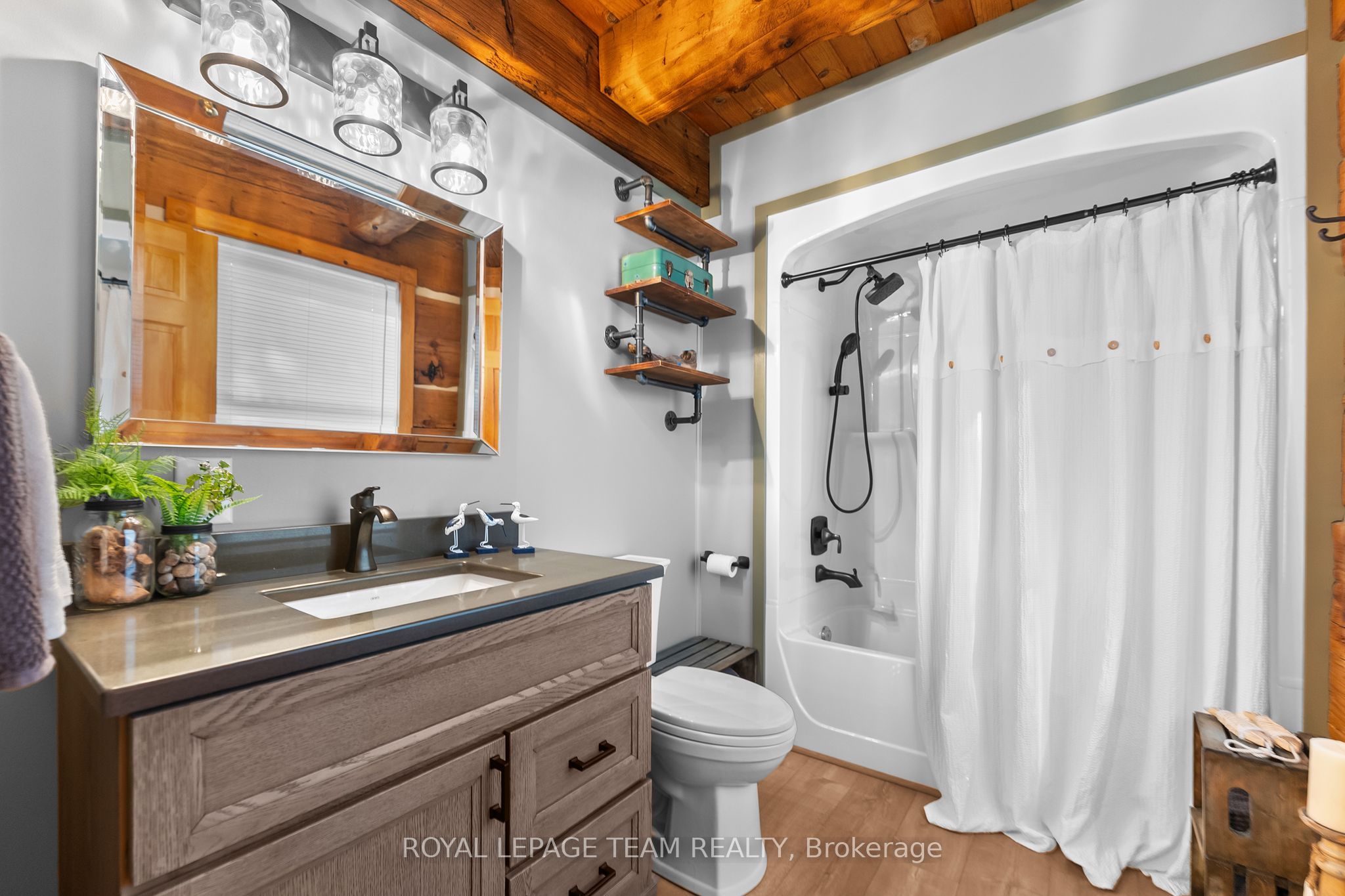 58 Hendry Lane Property Photo 14