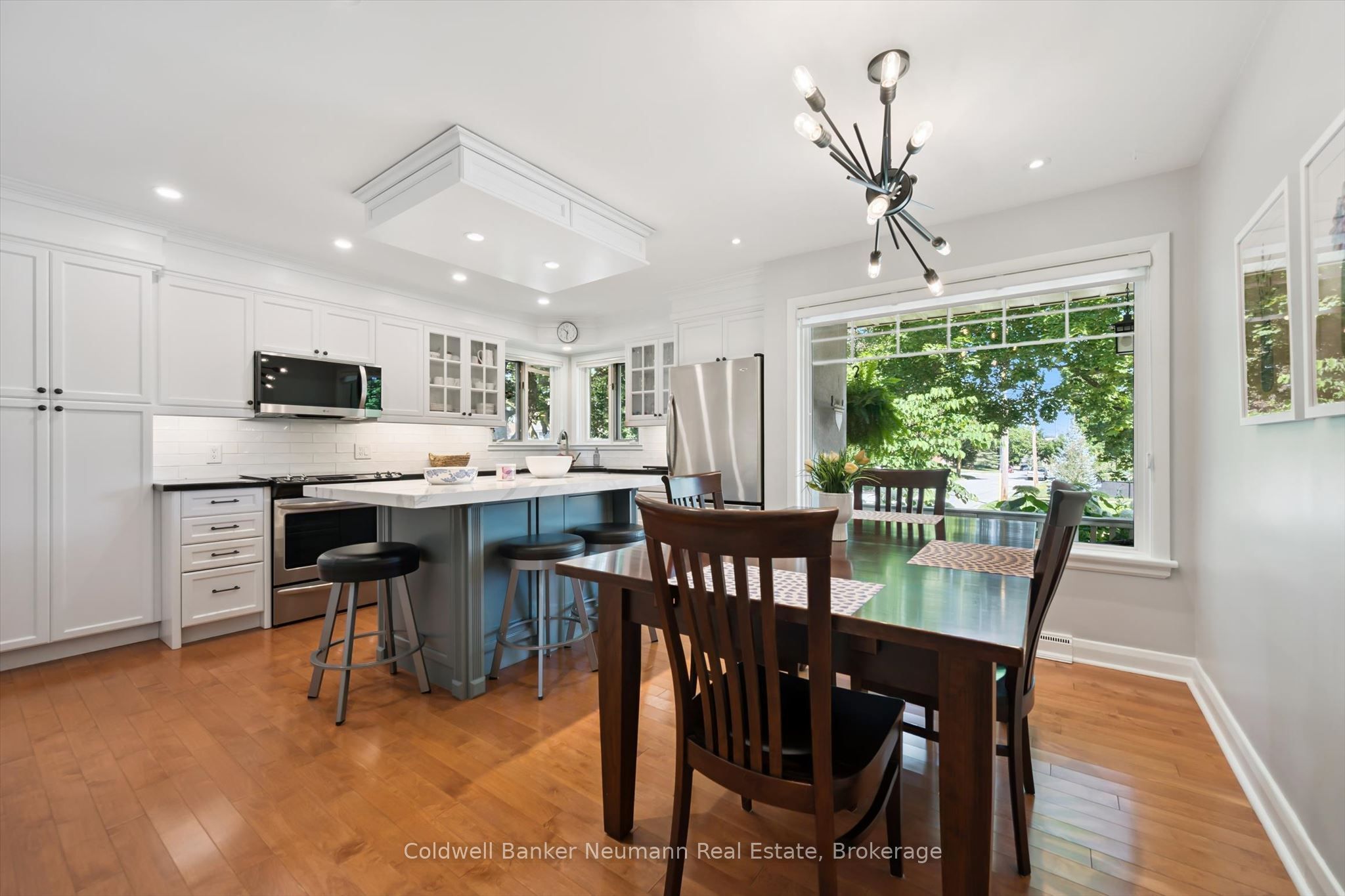25 Bennett Avenue Property Photo 6