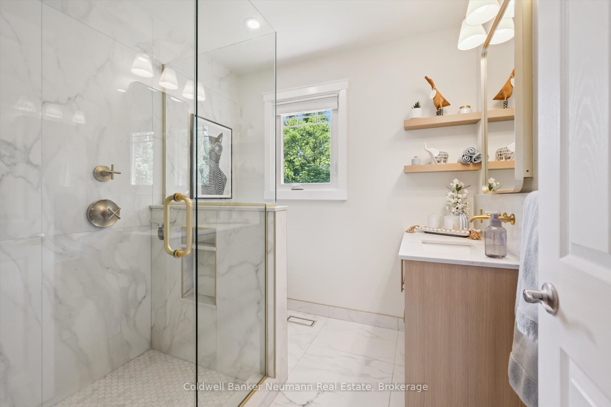 25 Bennett Avenue Property Photo 14