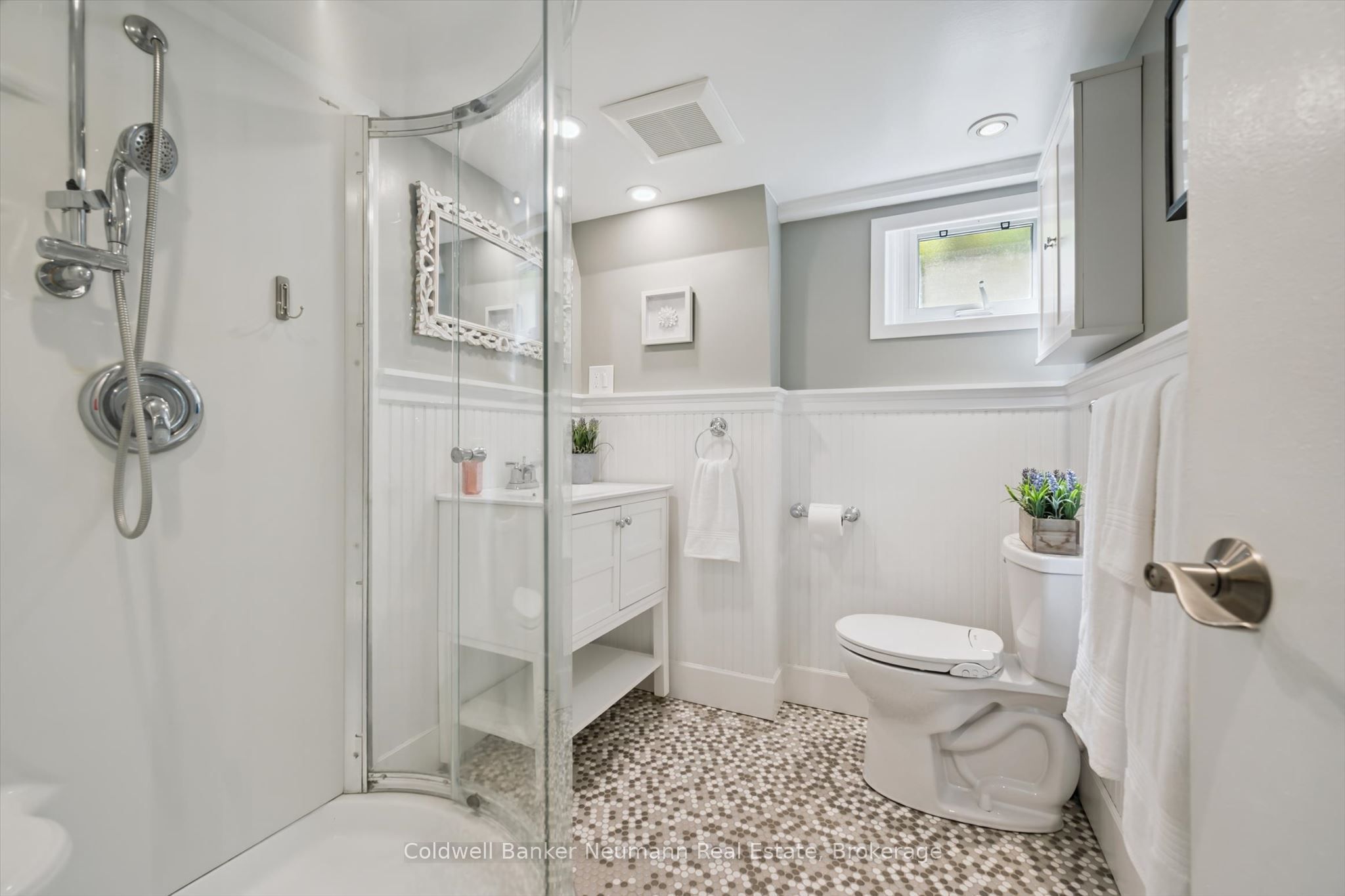 25 Bennett Avenue Property Photo 20